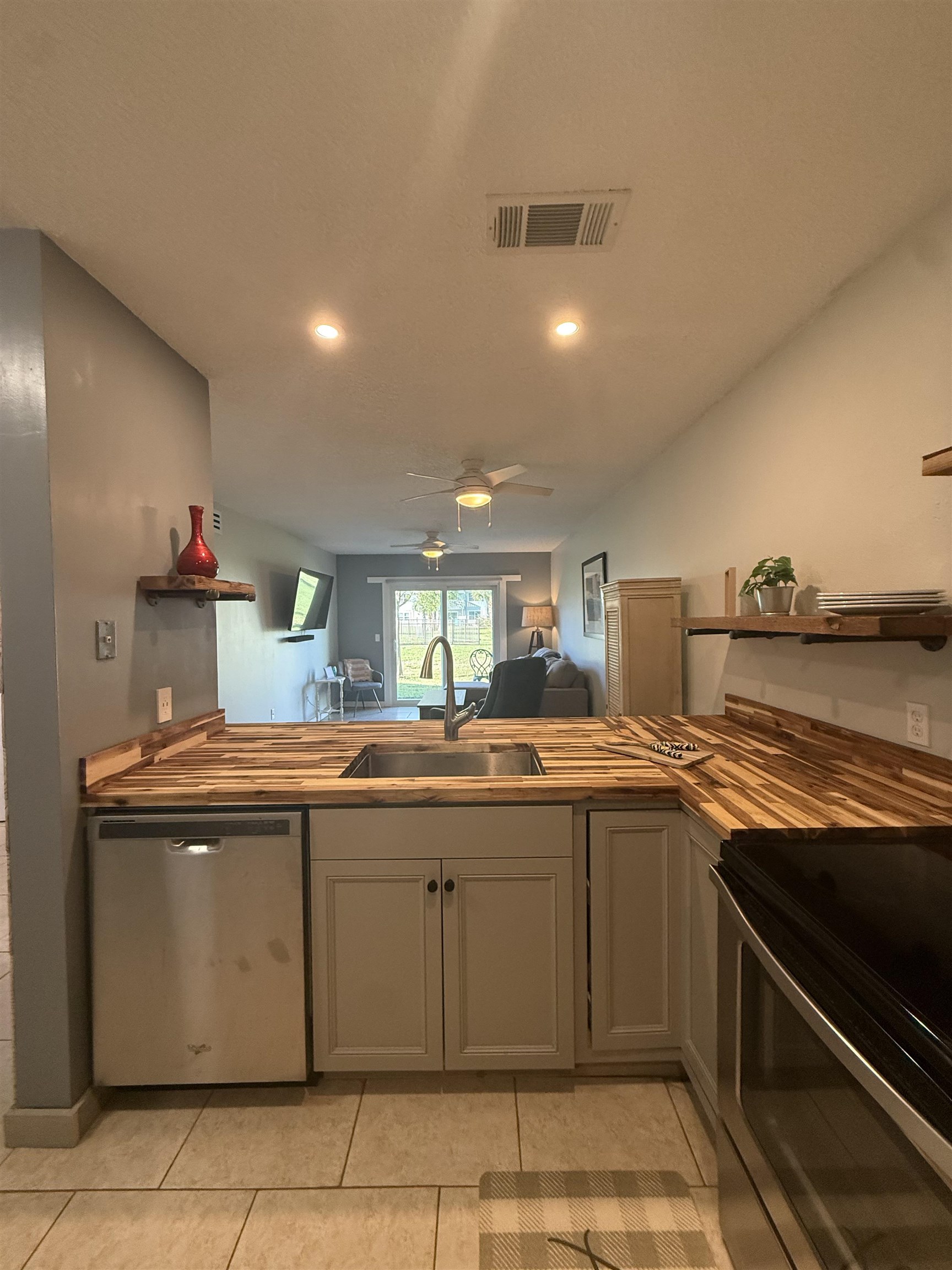 Image 7 of 20 For 700 Pope Rd W M97