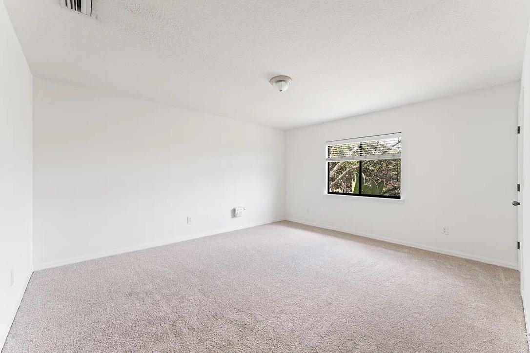 Image 16 of 25 For 308 Syrah Way