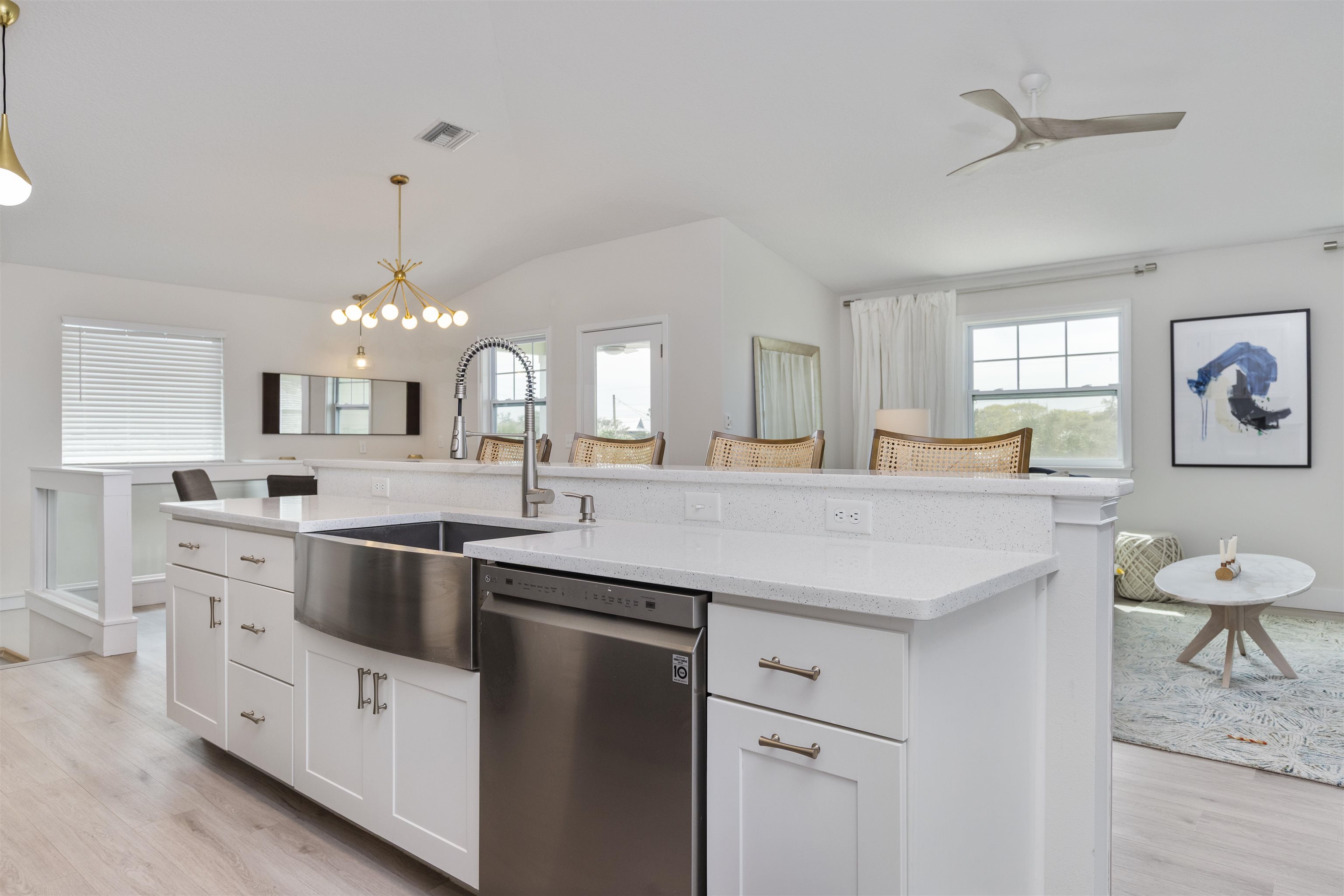 Image 11 of 57 For 6856 Avenue D