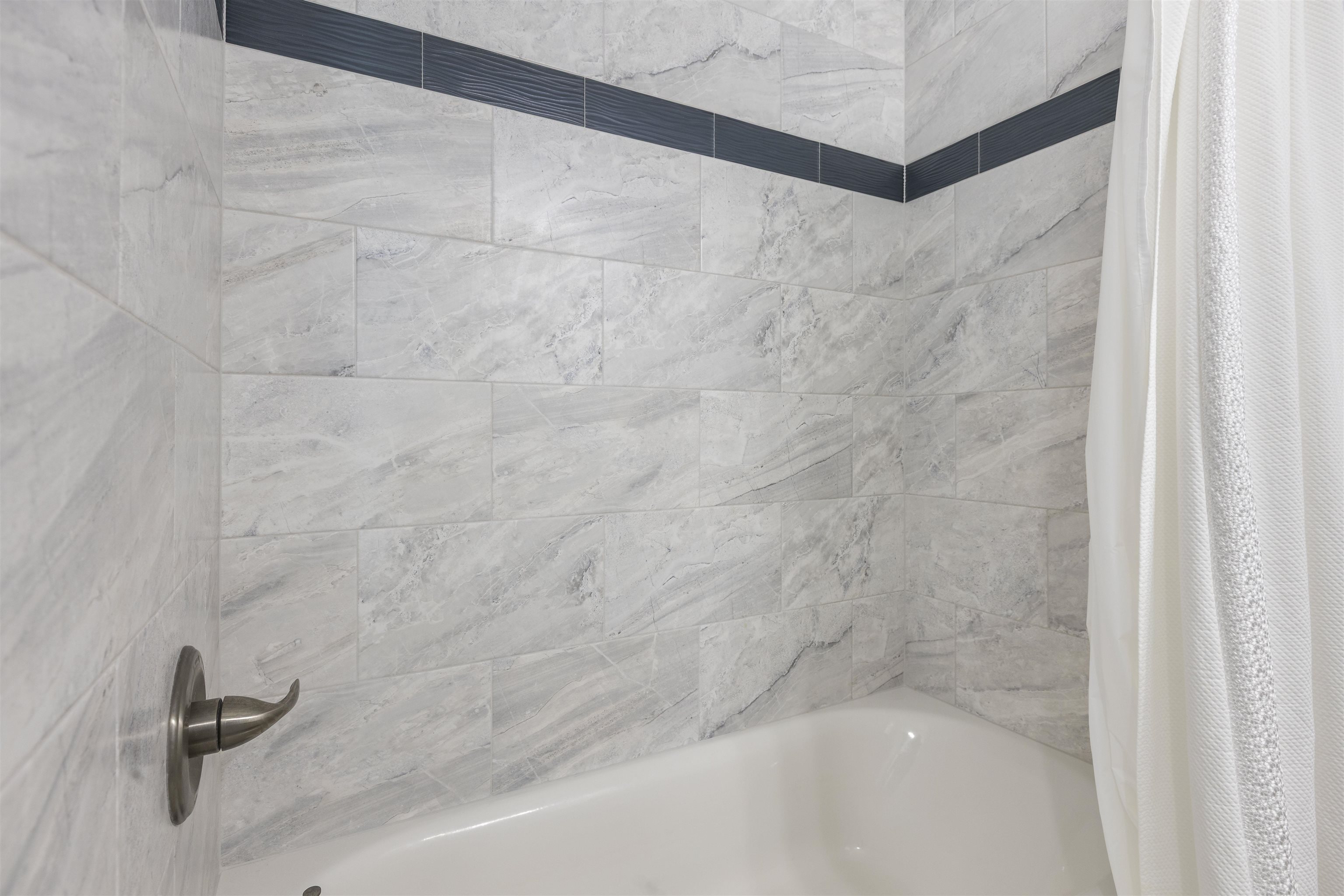 Image 31 of 57 For 6856 Avenue D