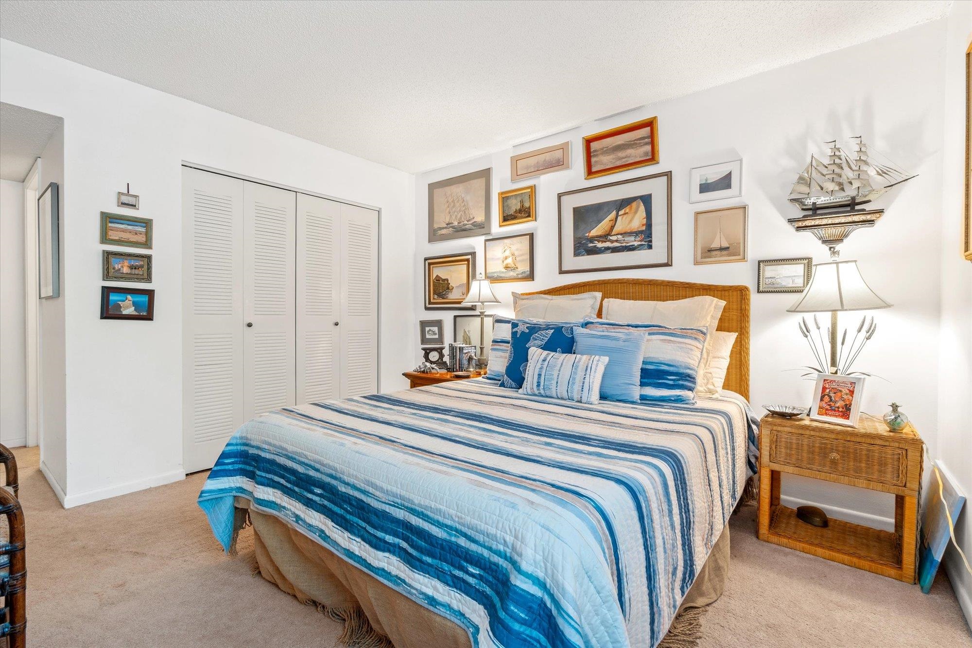 Image 22 of 44 For 34 Veronese Ct