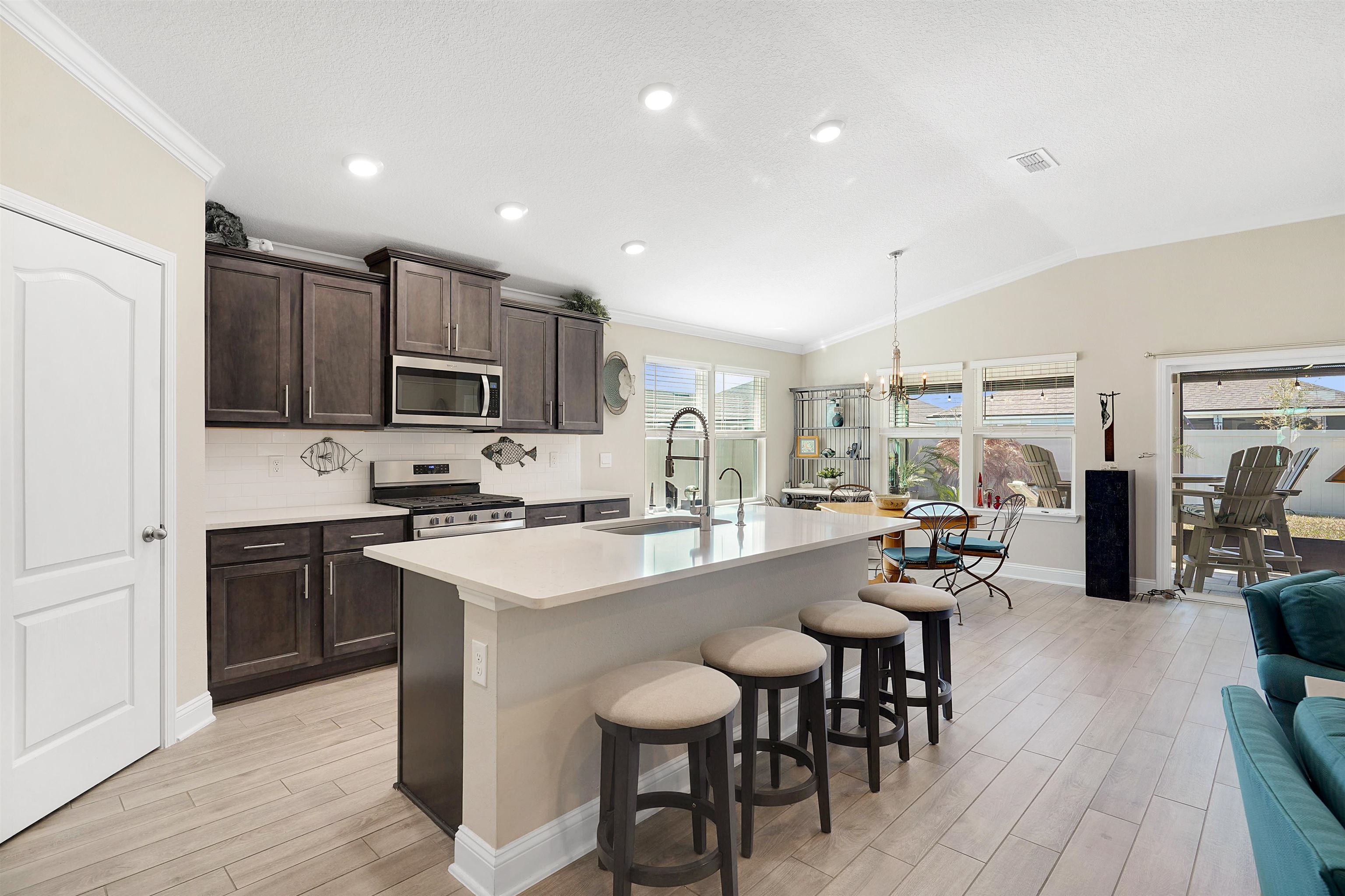 Image 11 of 40 For 111 Alagon Way