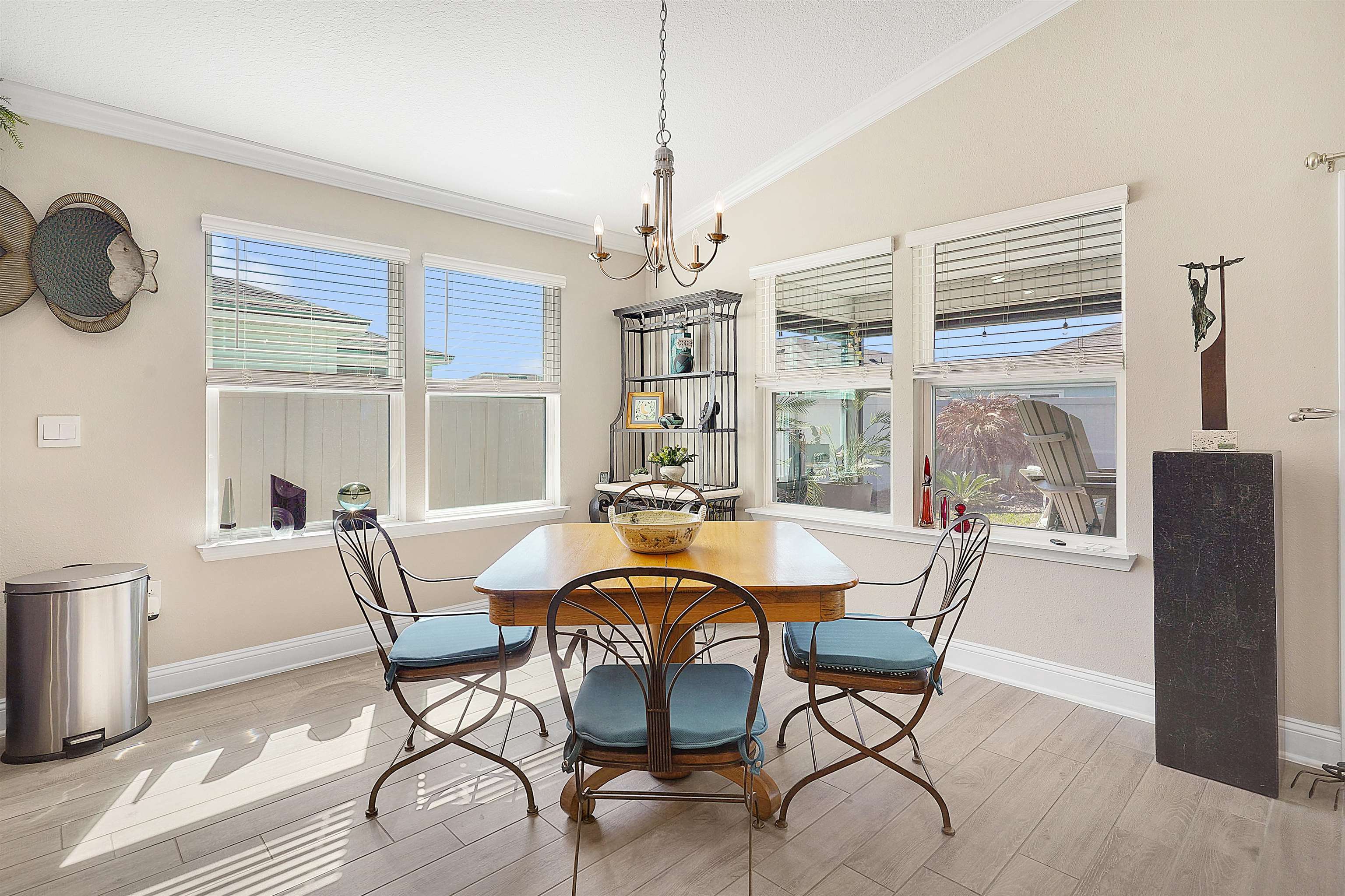 Image 14 of 40 For 111 Alagon Way