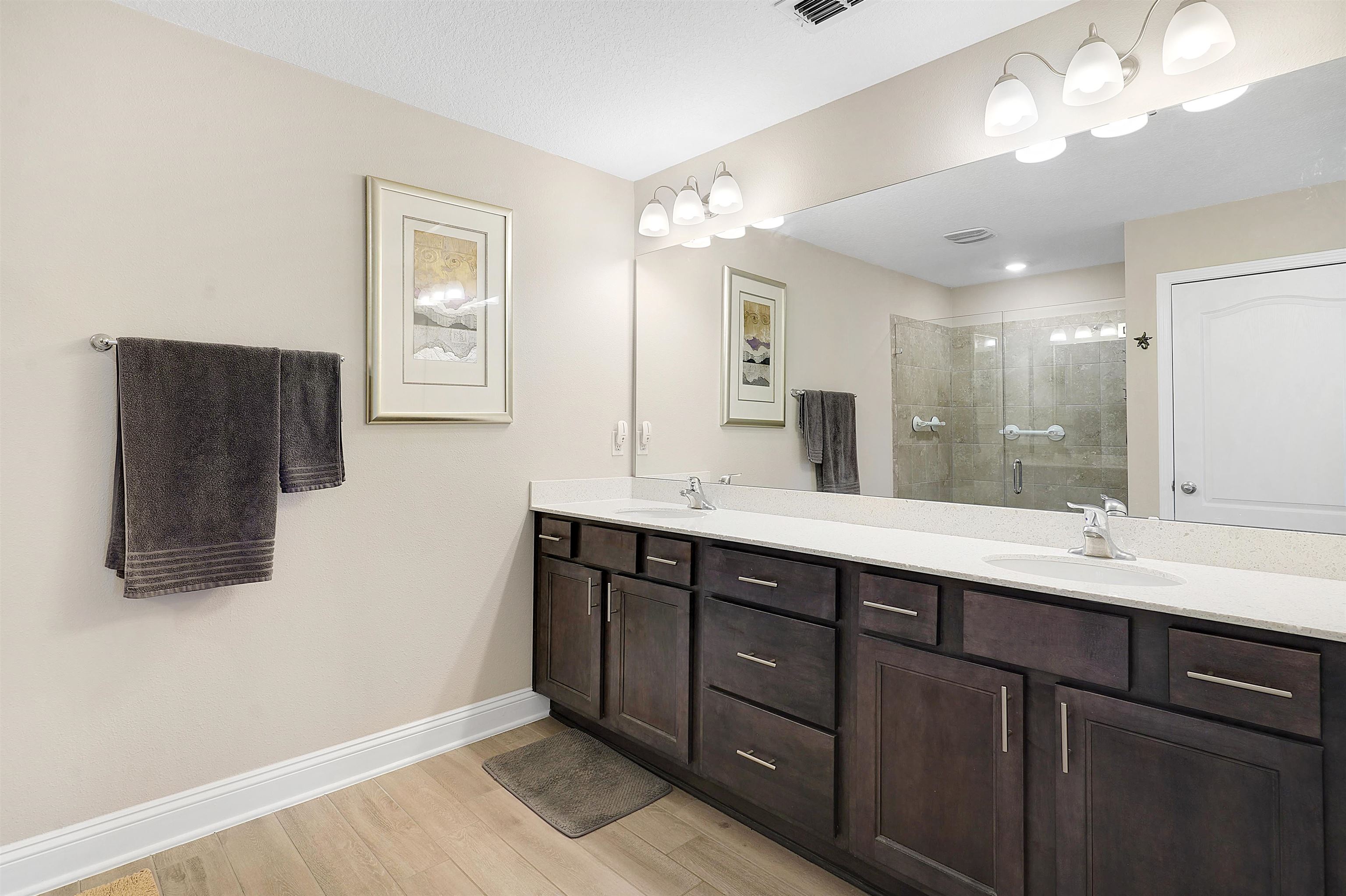 Image 18 of 40 For 111 Alagon Way