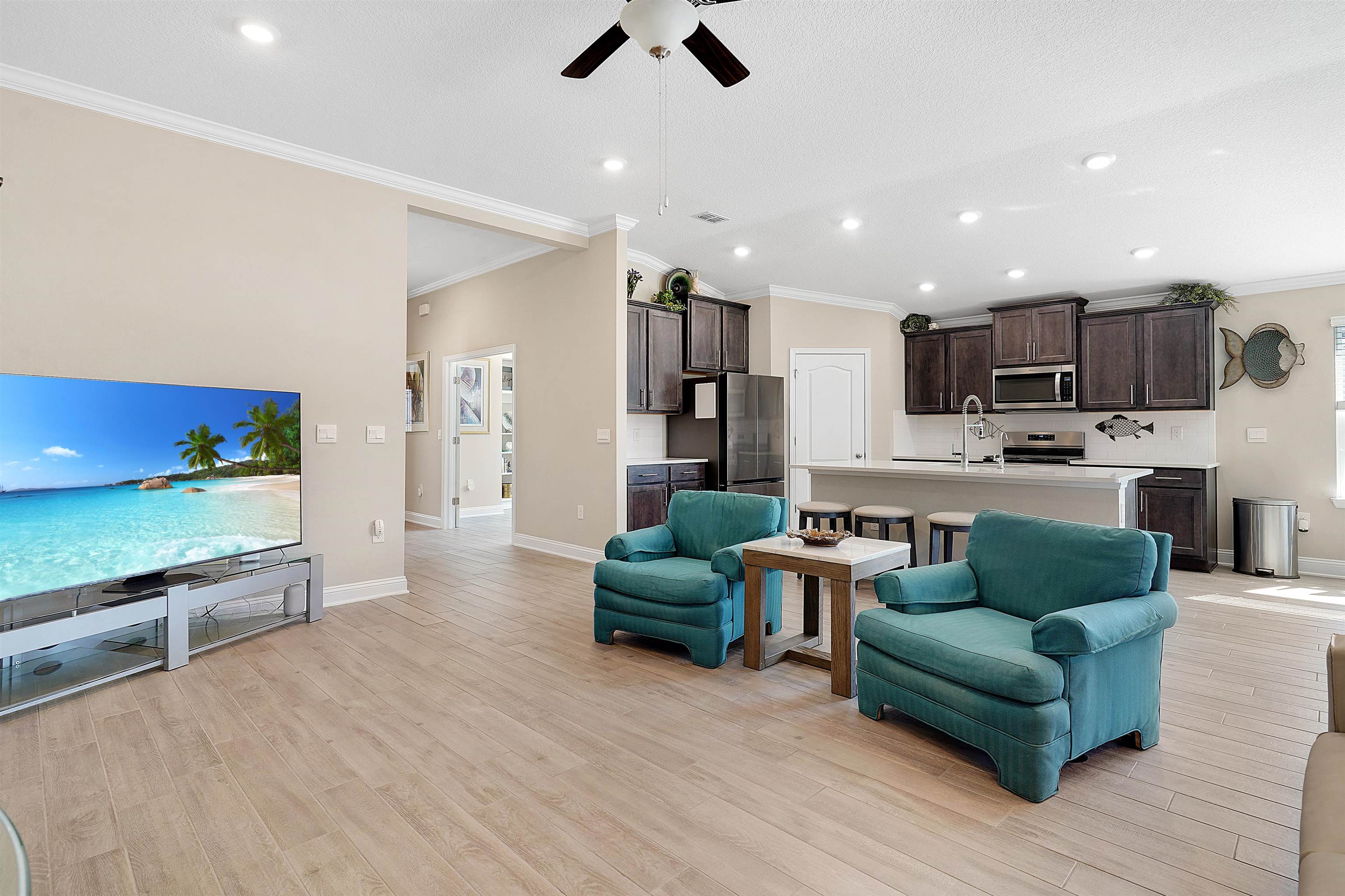 Image 2 of 40 For 111 Alagon Way