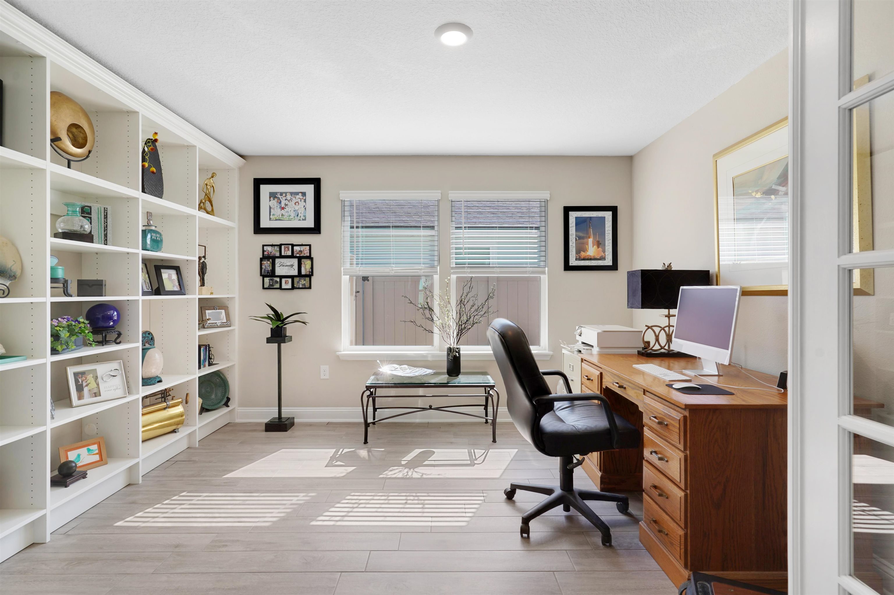 Image 27 of 40 For 111 Alagon Way