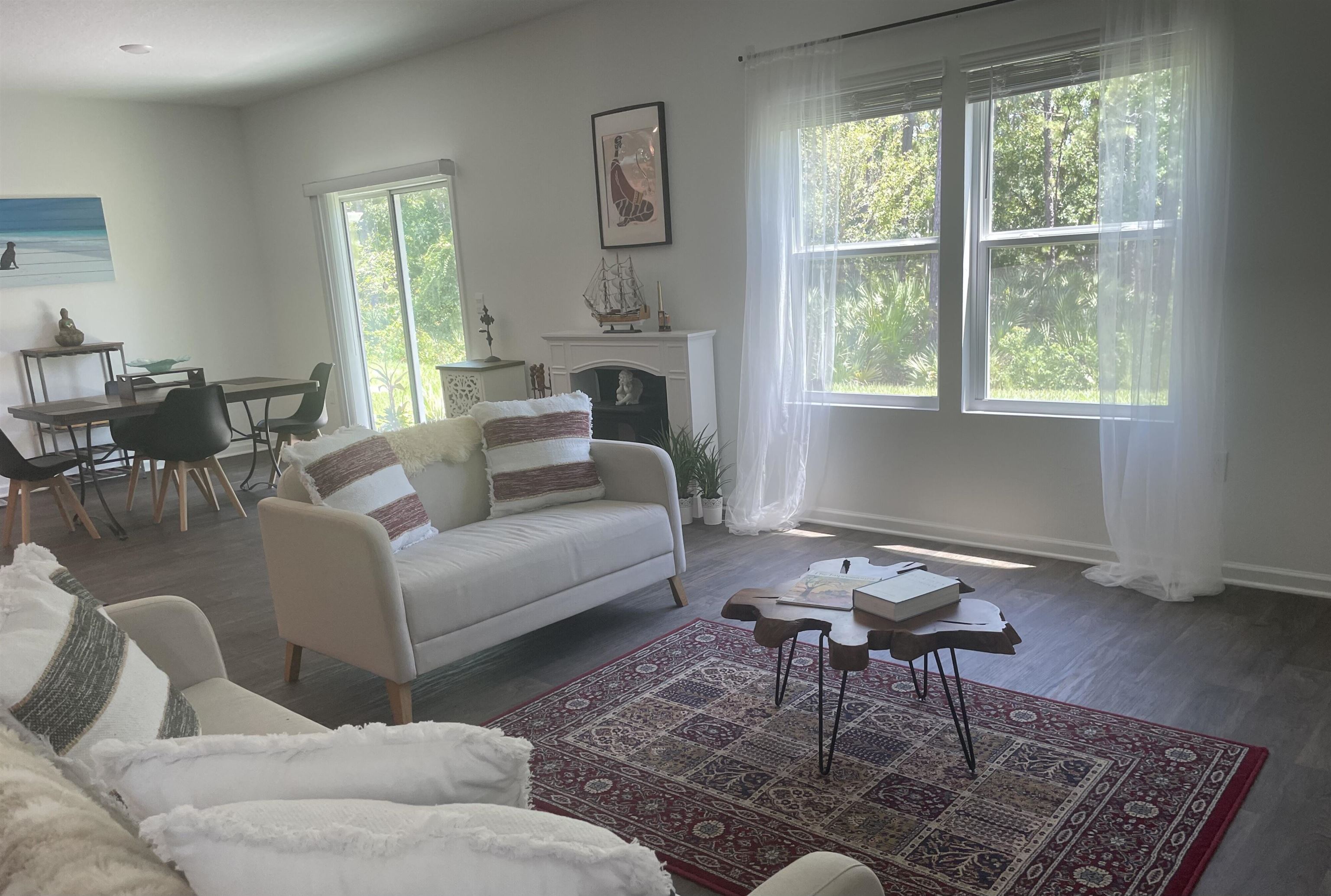 Image 9 of 24 For 96 Silver Birch St