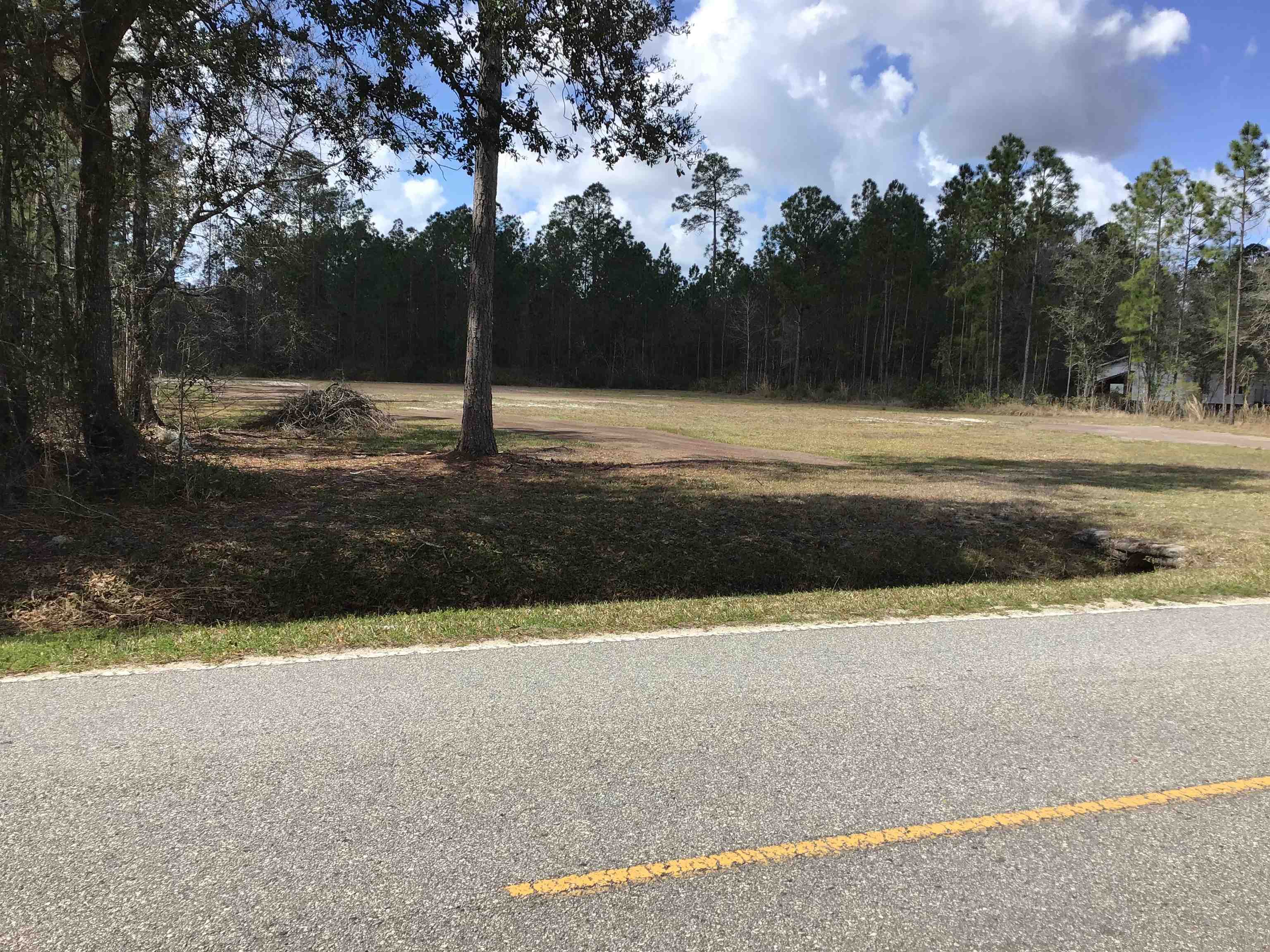 Image 2 of 3 For 10305 Allison Ave