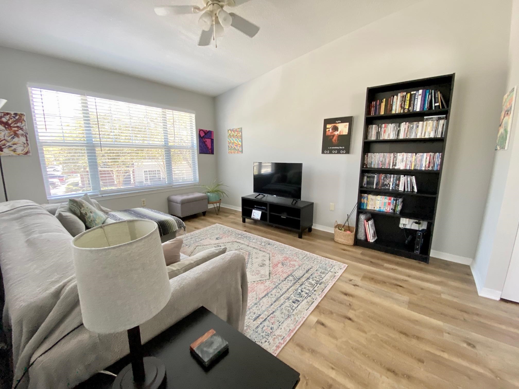 Image 8 of 37 For 29213 Harbour Vista Cir  29213