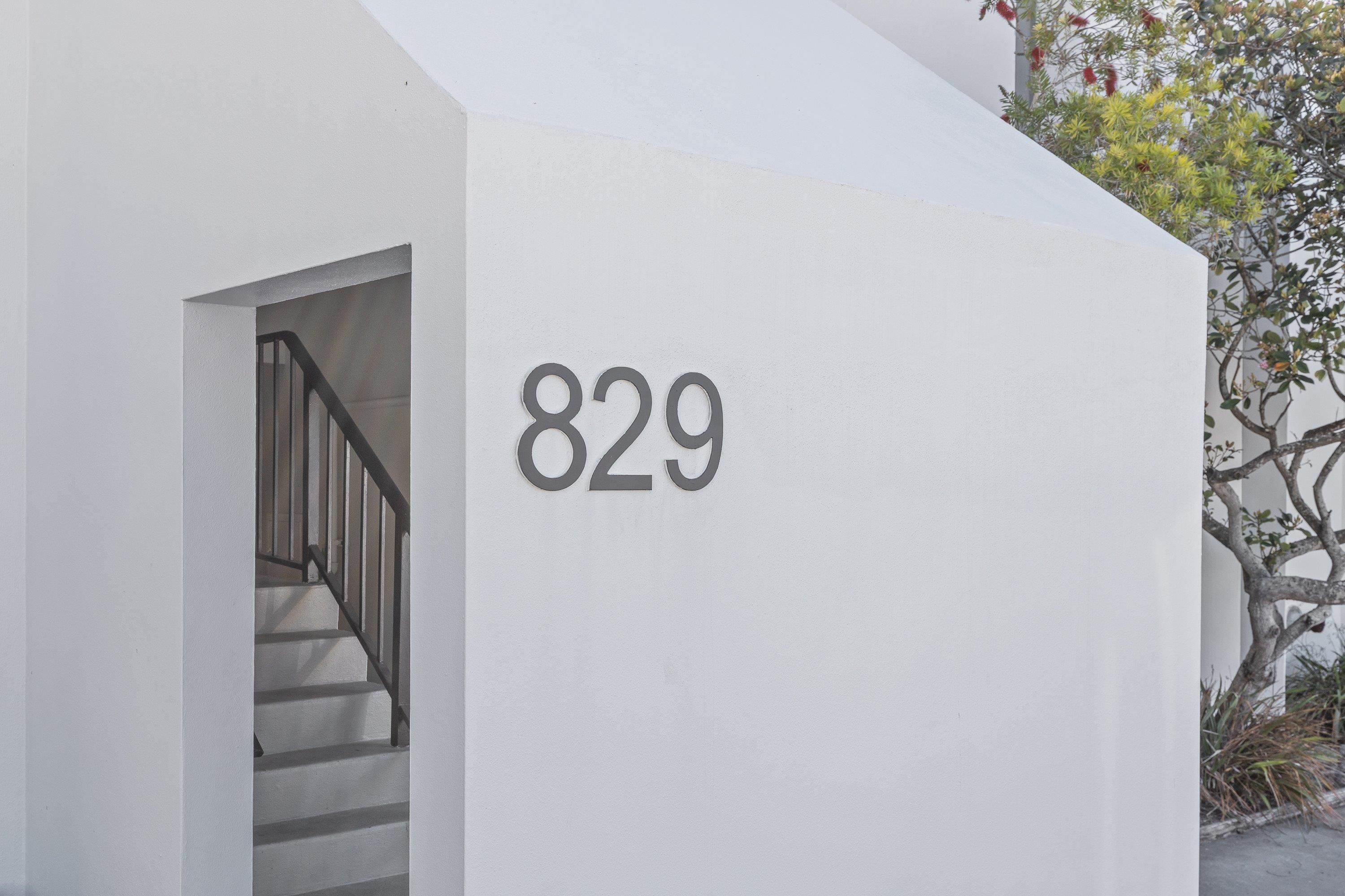 Image 20 of 48 For 829 1st St  3b