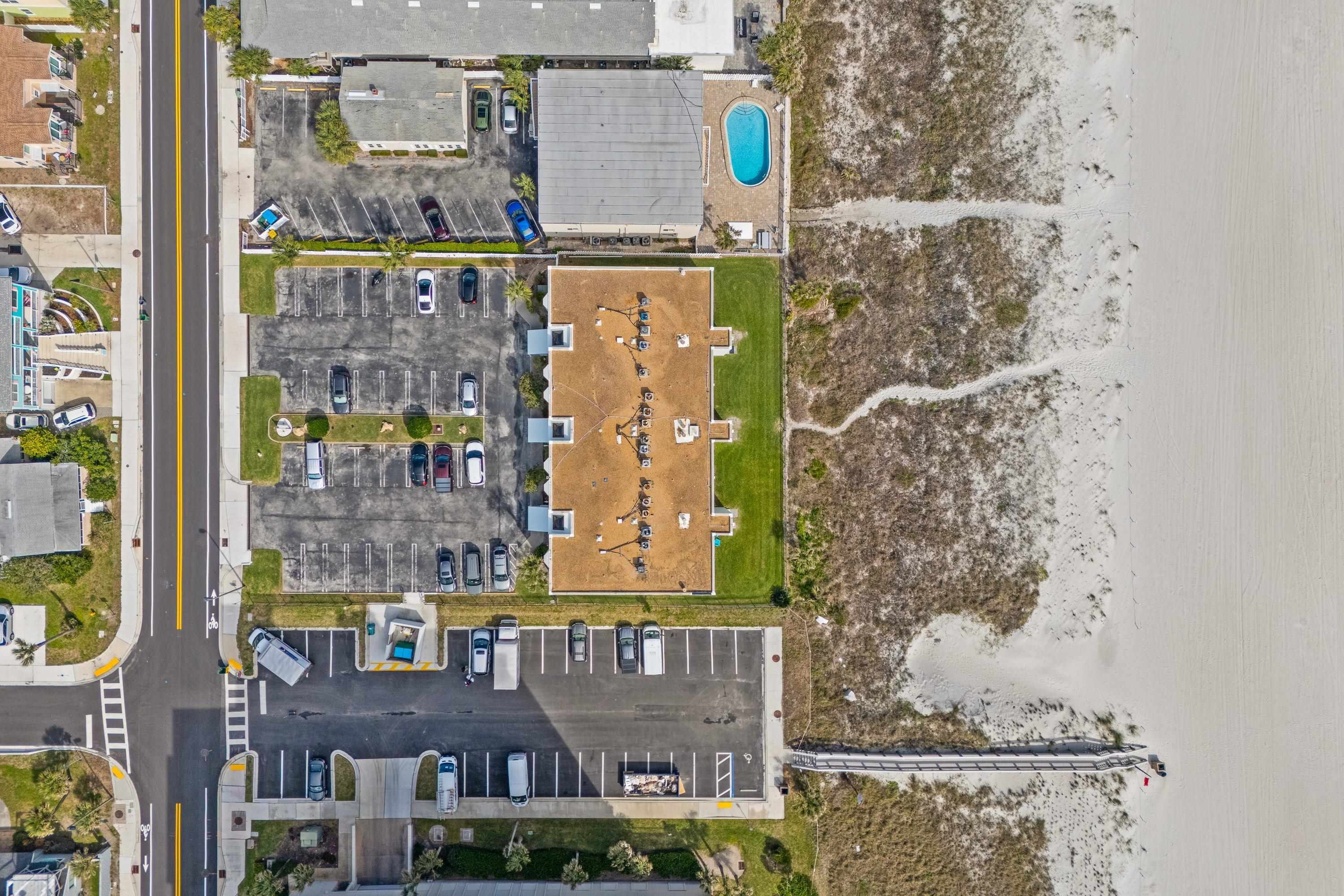 Image 22 of 48 For 829 1st St  3b