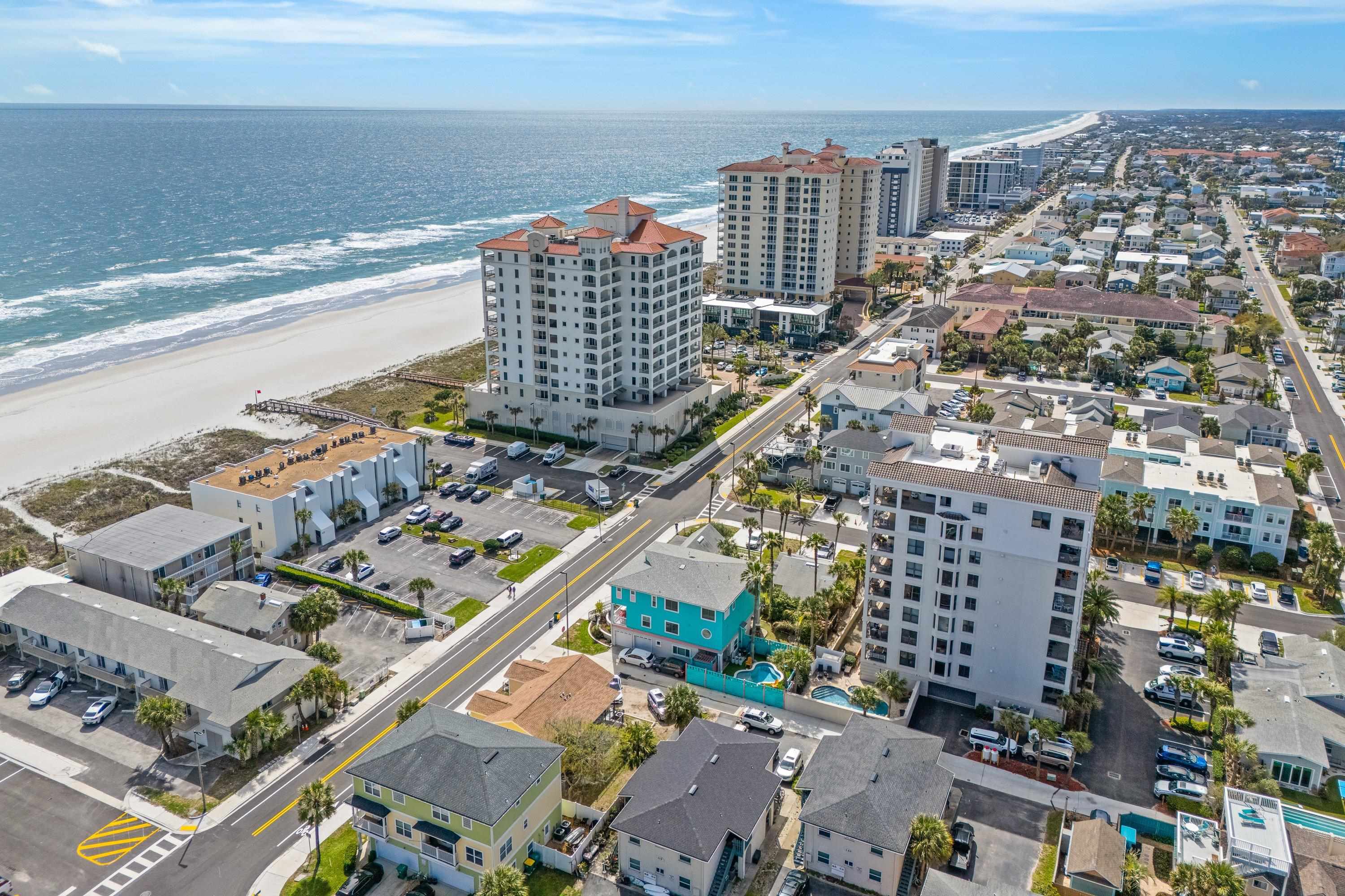 Image 28 of 48 For 829 1st St  3b