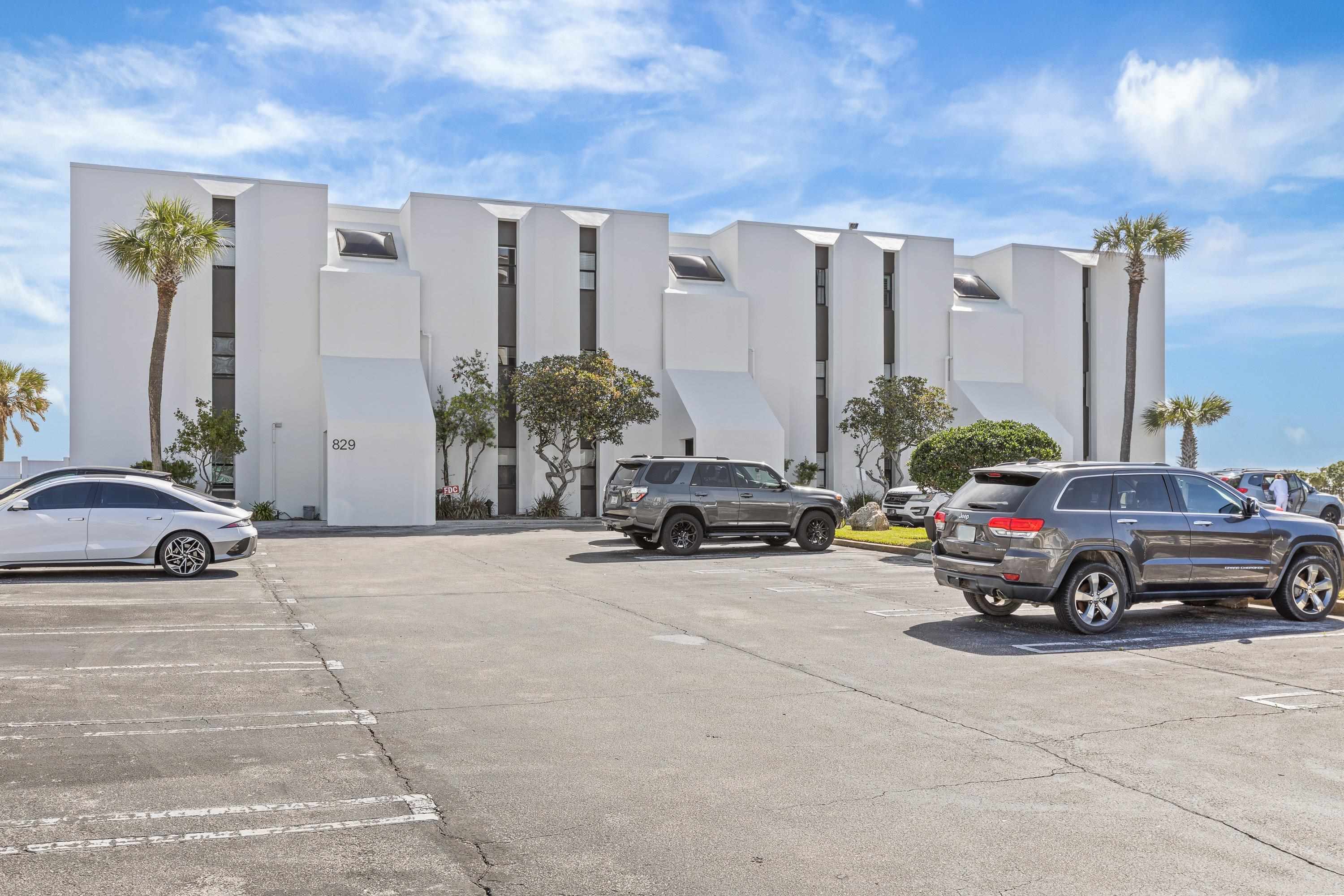 Image 36 of 48 For 829 1st St  3b