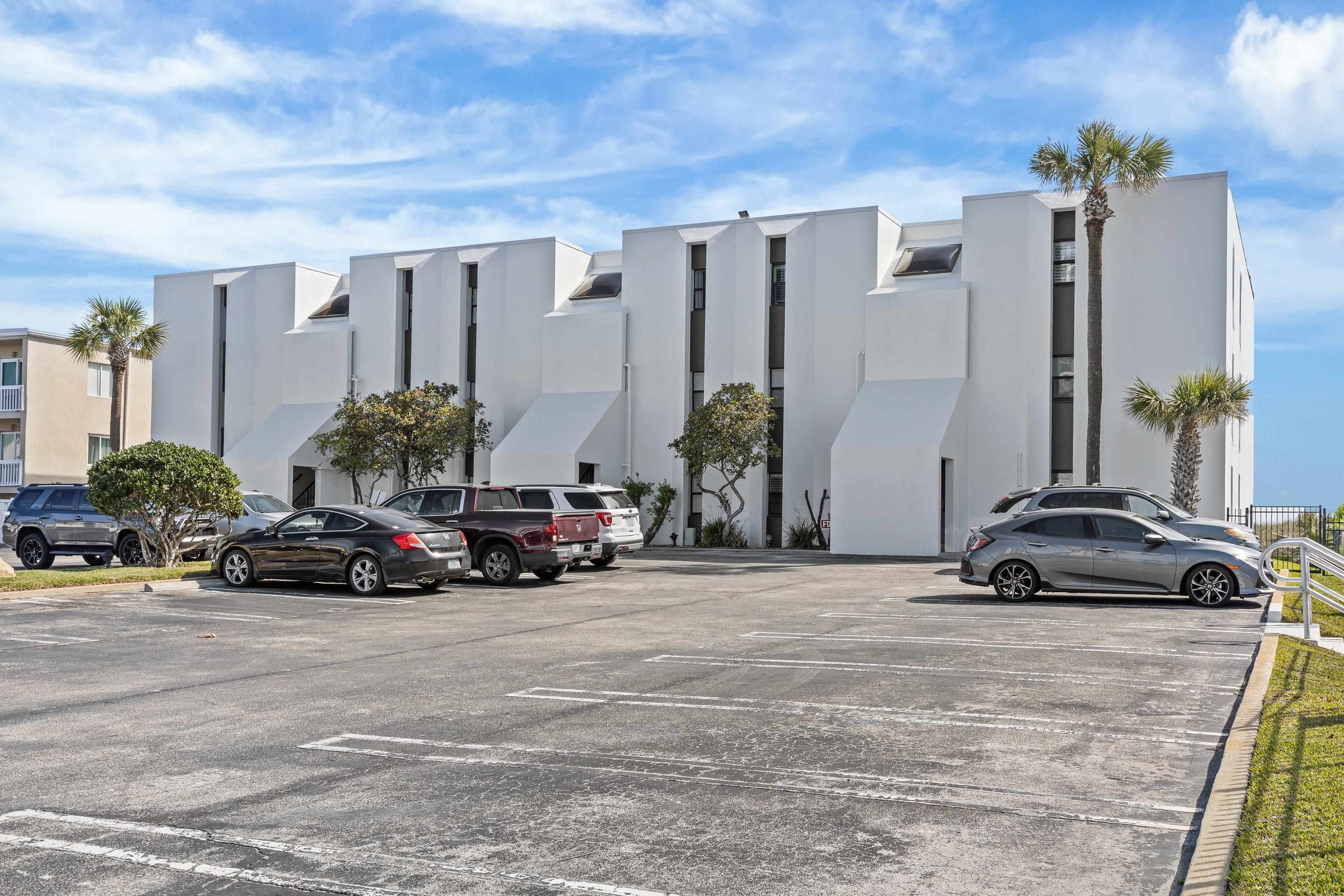 Image 37 of 48 For 829 1st St  3b