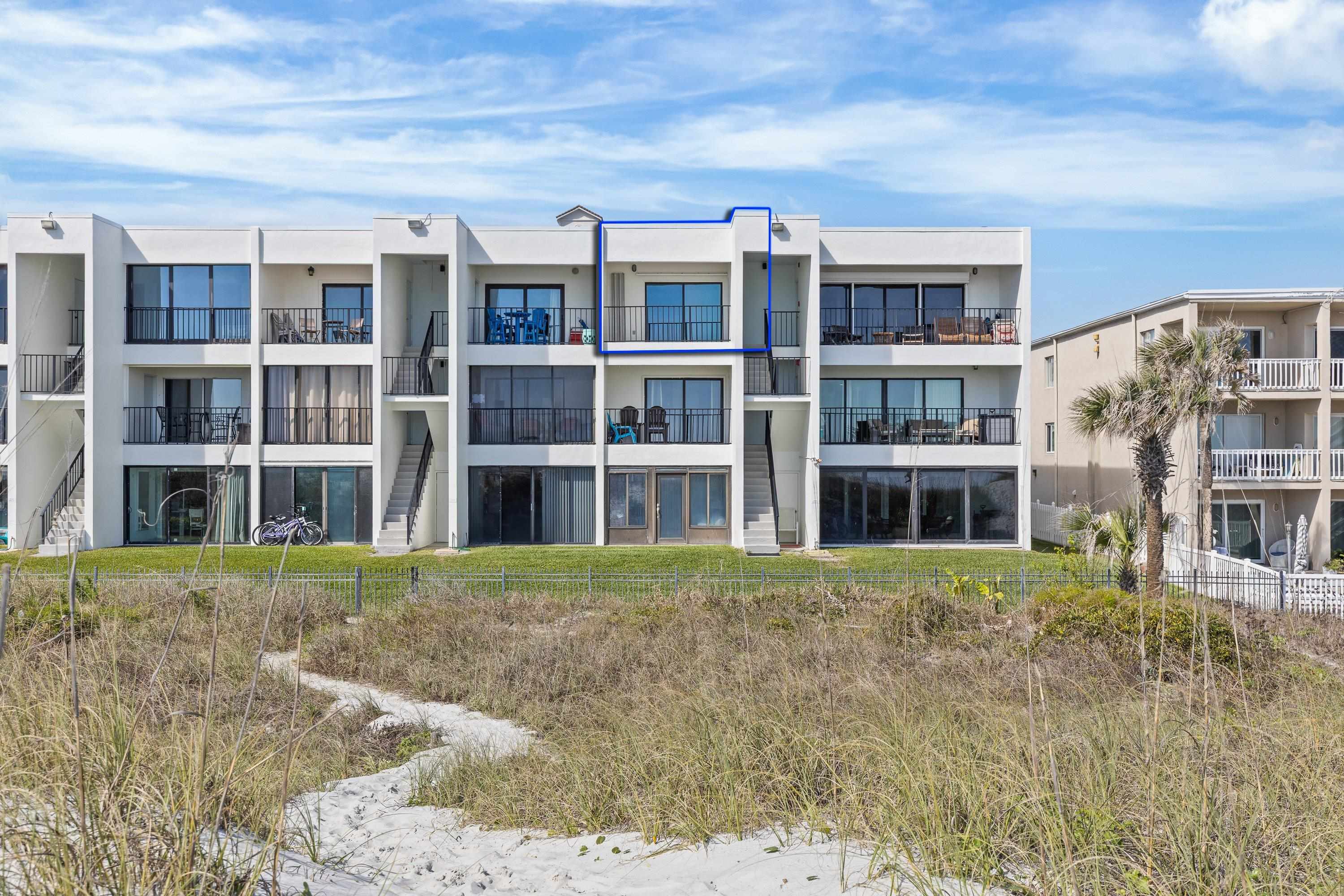 Image 45 of 48 For 829 1st St  3b