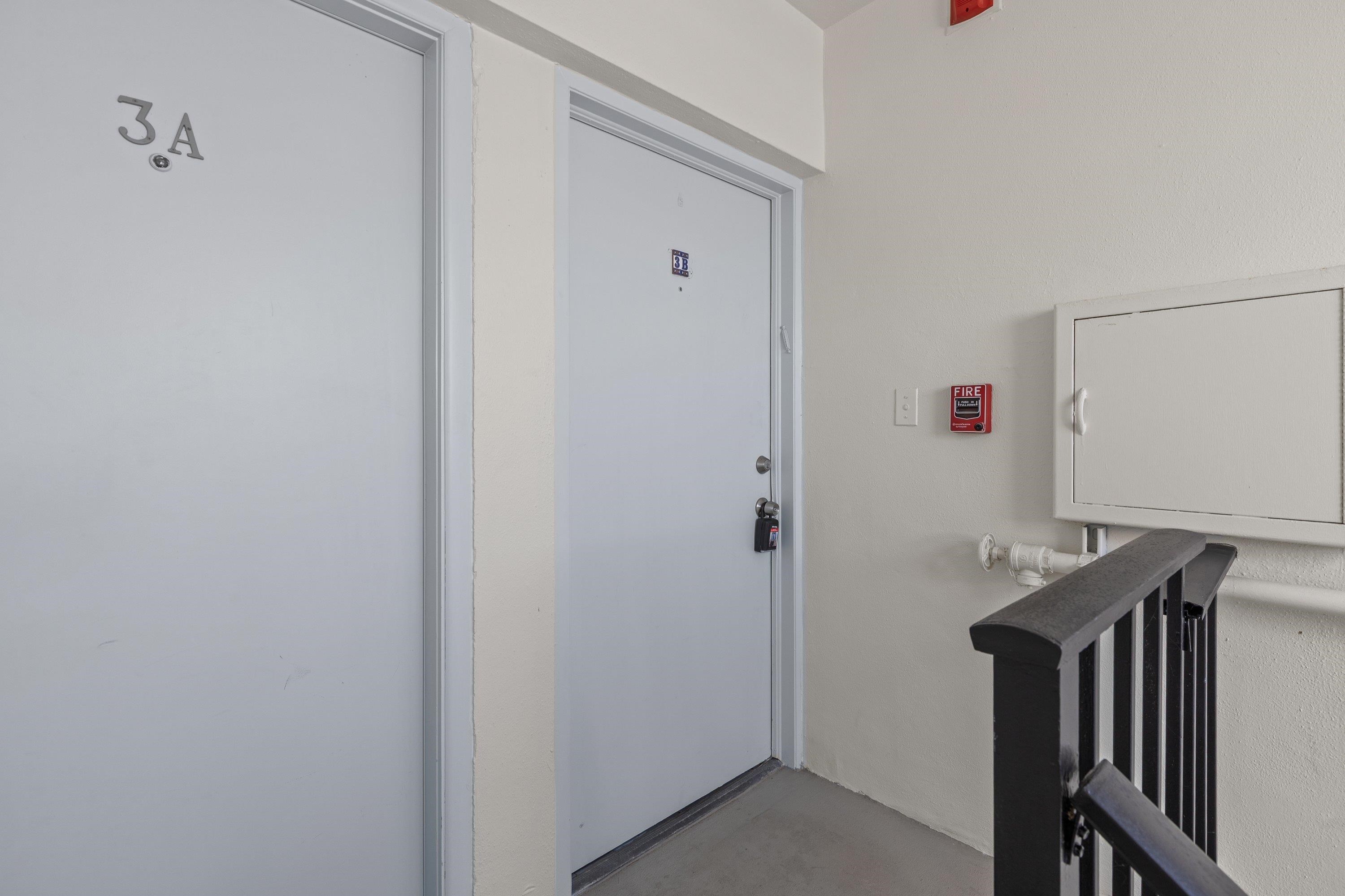 Image 8 of 48 For 829 1st St  3b