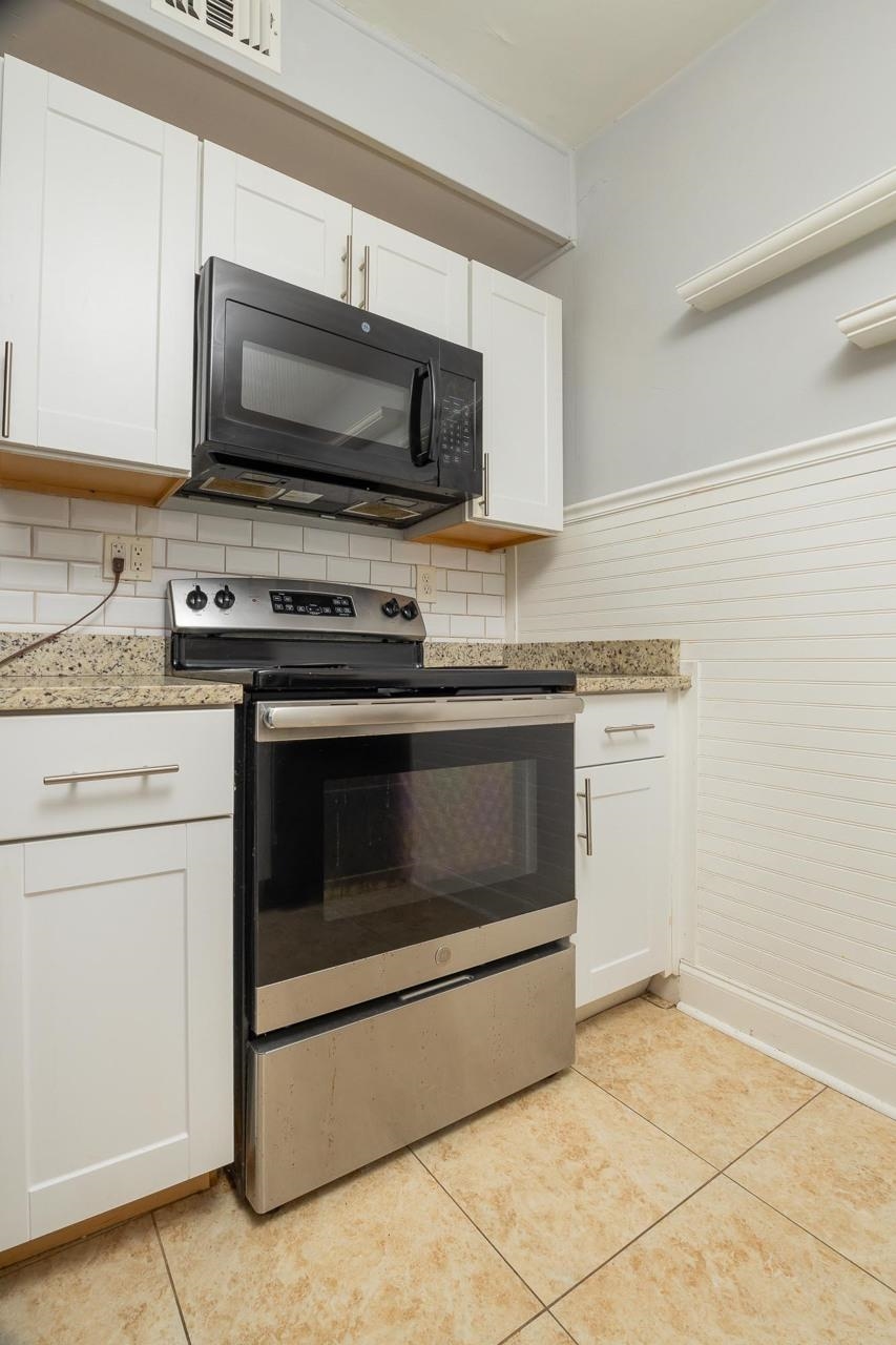 Image 21 of 47 For 1763 Lawson Rd