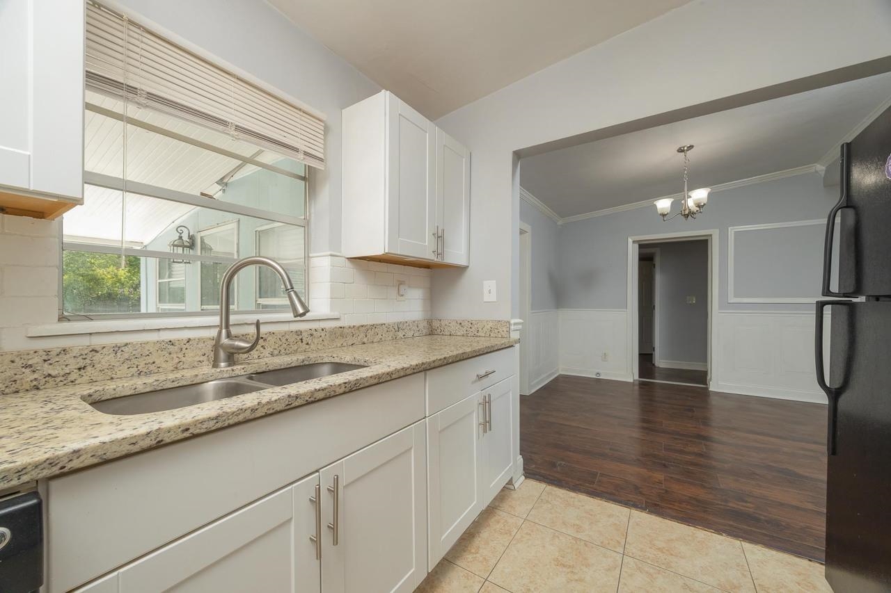 Image 22 of 47 For 1763 Lawson Rd