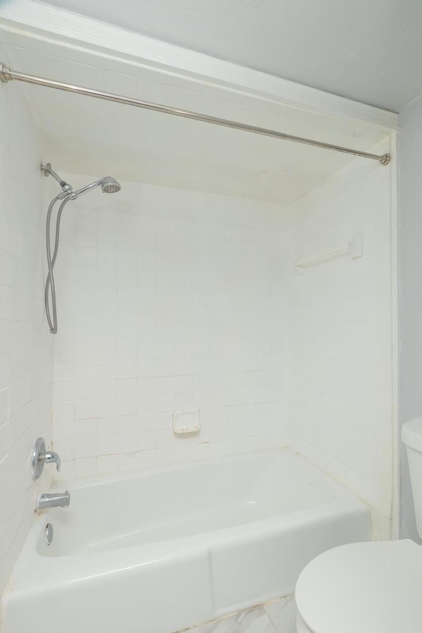 Image 38 of 47 For 1763 Lawson Rd