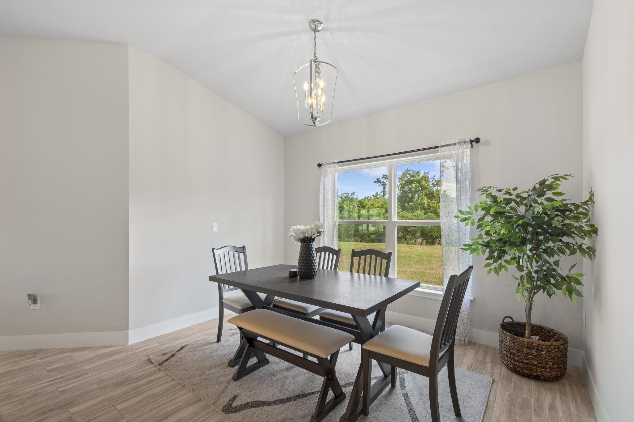 Image 11 of 36 For 42 Rose Dr  