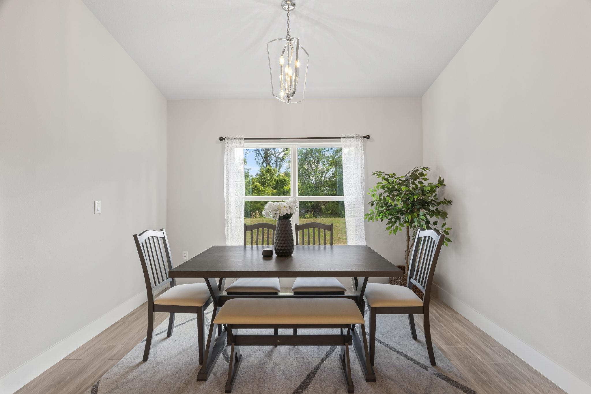 Image 12 of 36 For 42 Rose Dr  