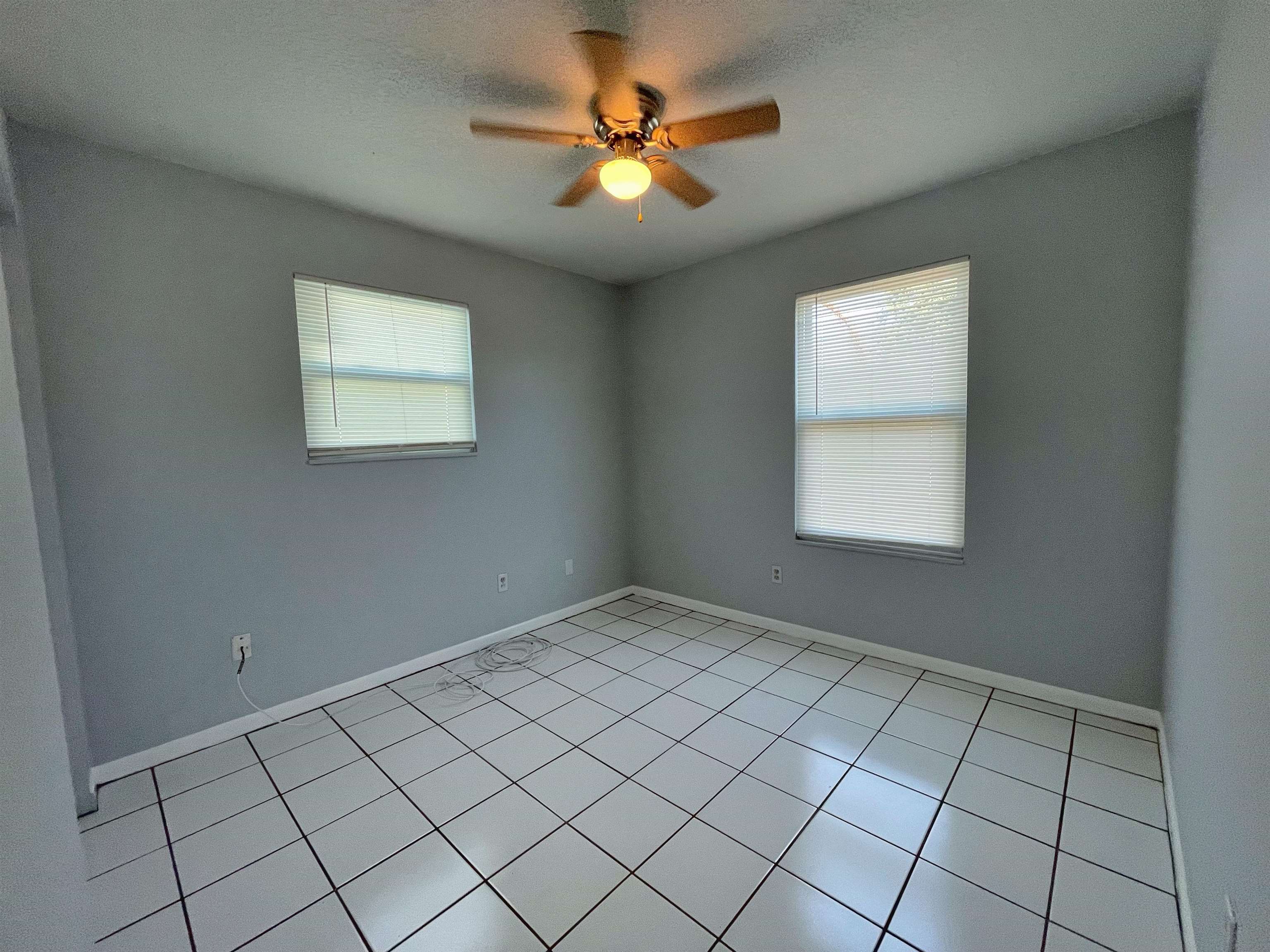 Image 10 of 38 For 203 9th Street