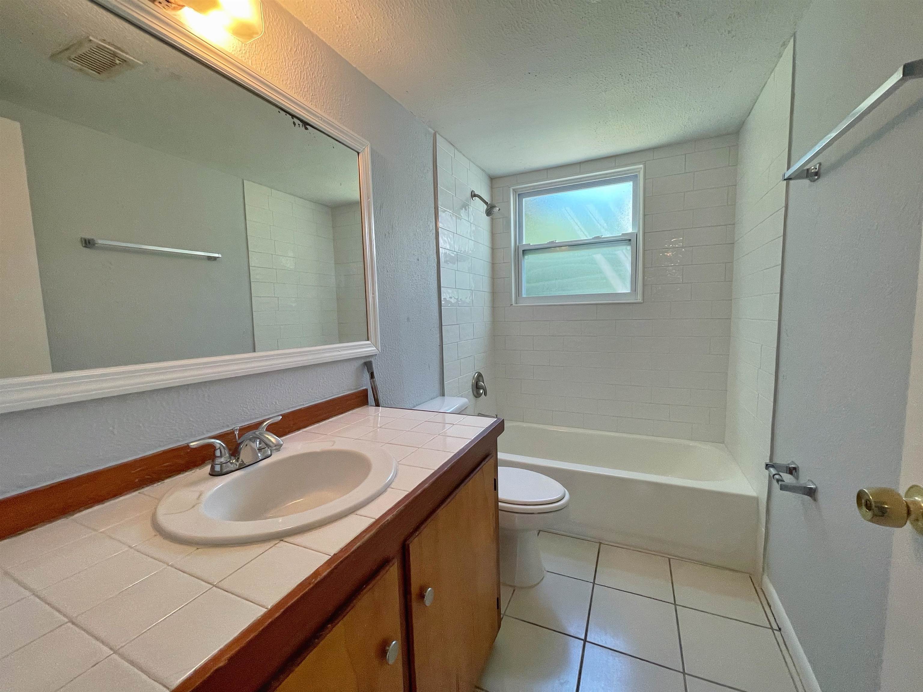 Image 14 of 38 For 203 9th Street