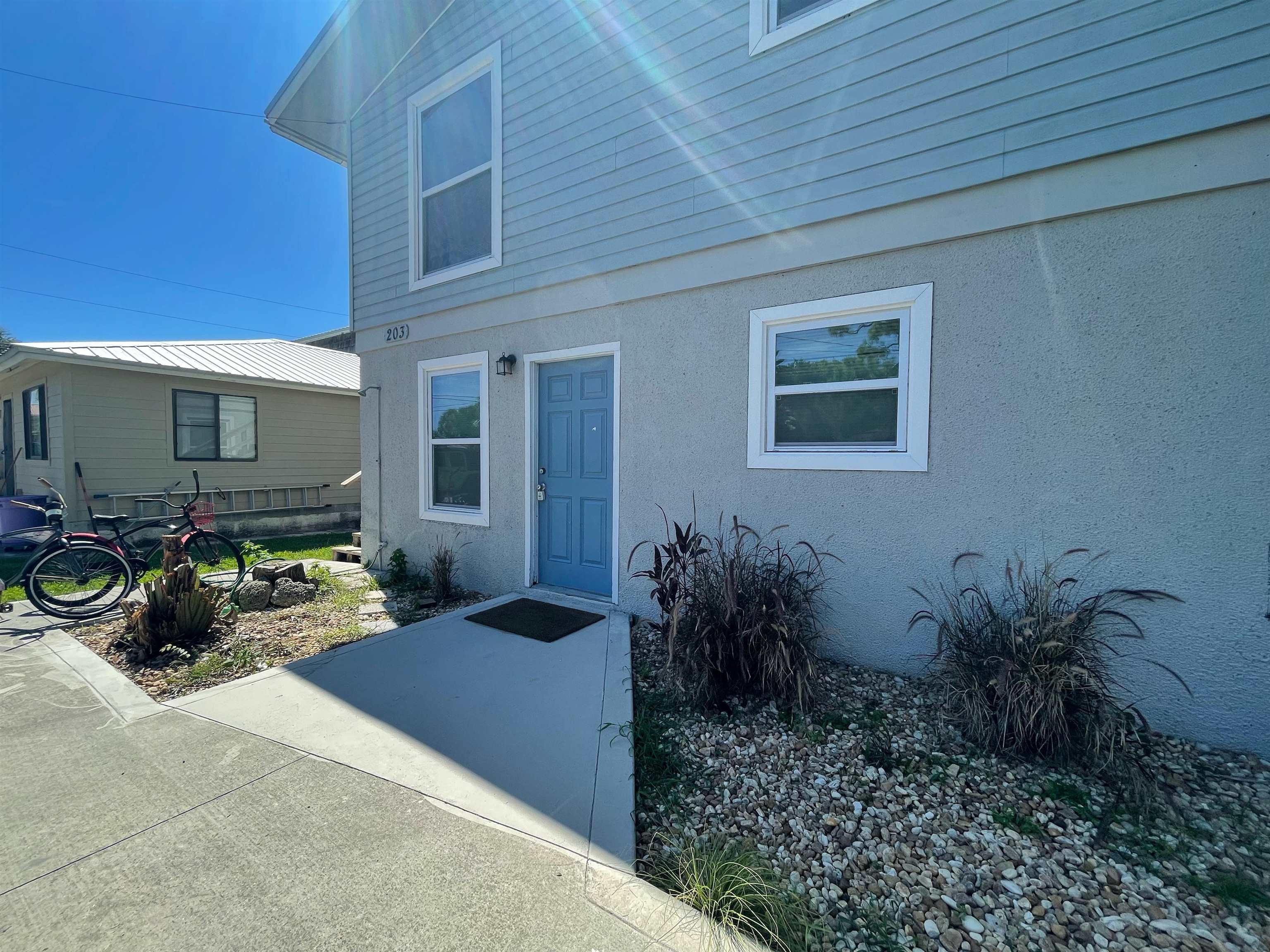 Image 2 of 38 For 203 9th Street