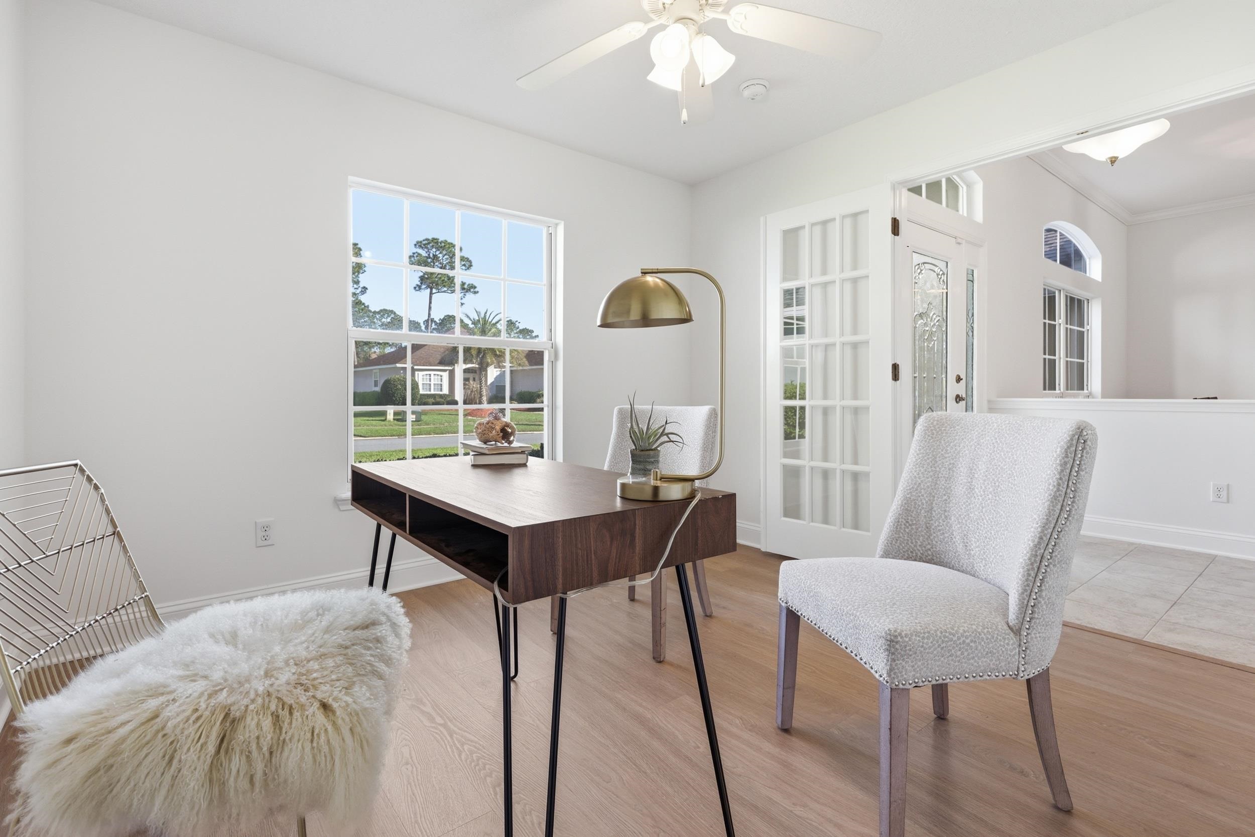 Image 25 of 51 For 933 Oxford Dr