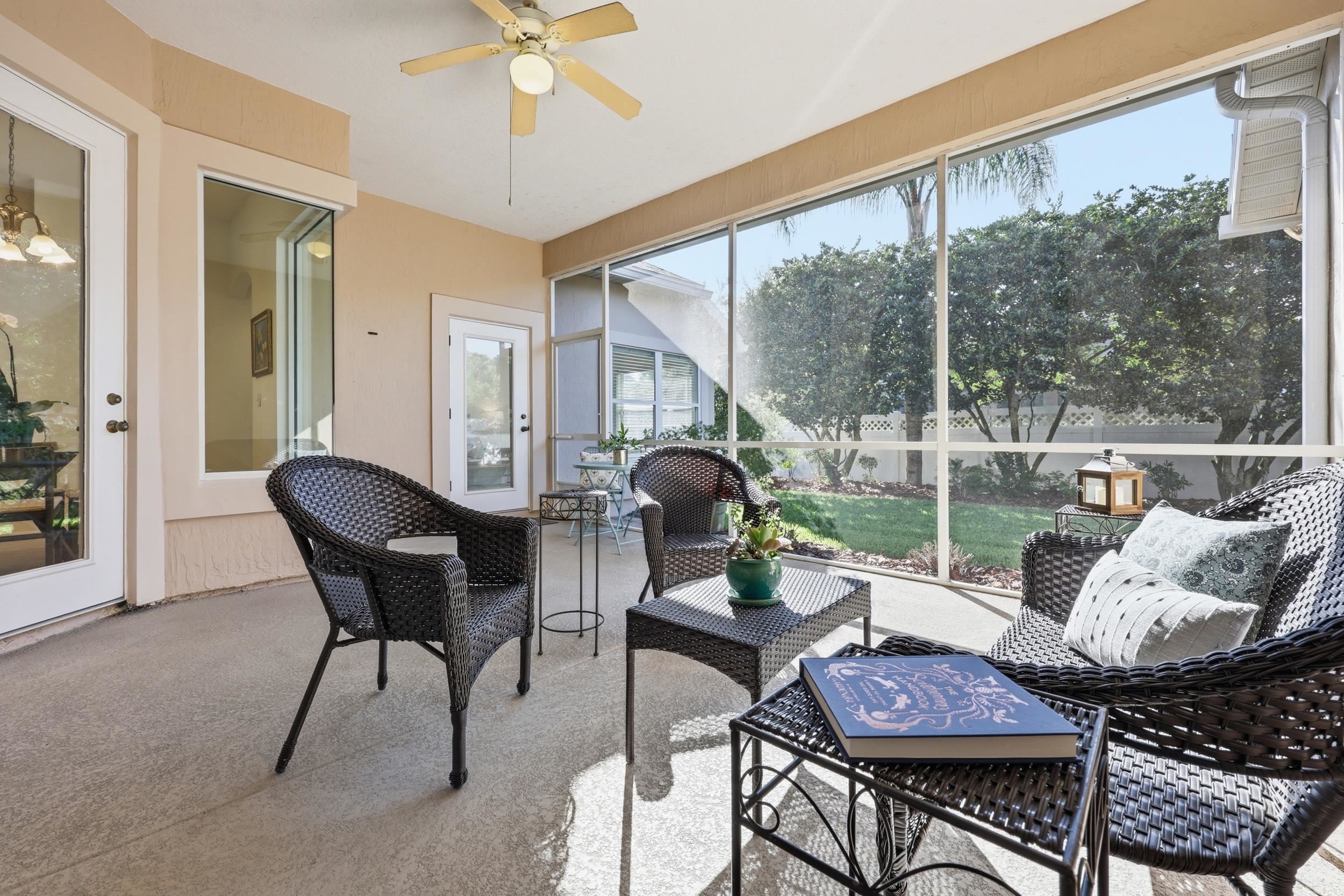 Image 33 of 51 For 933 Oxford Dr