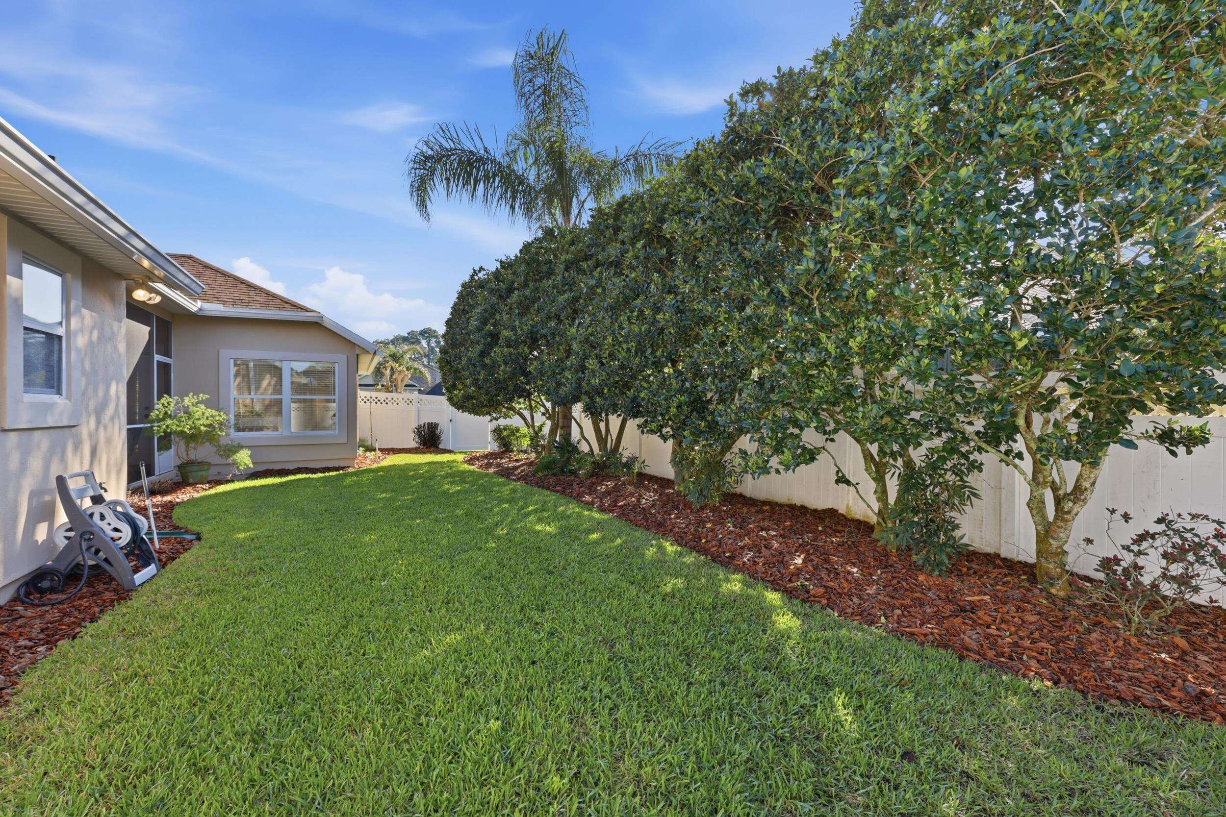 Image 36 of 51 For 933 Oxford Dr