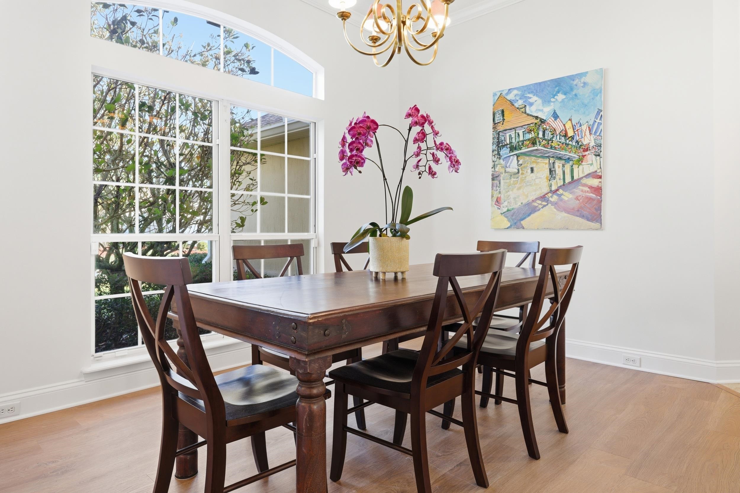 Image 8 of 51 For 933 Oxford Dr