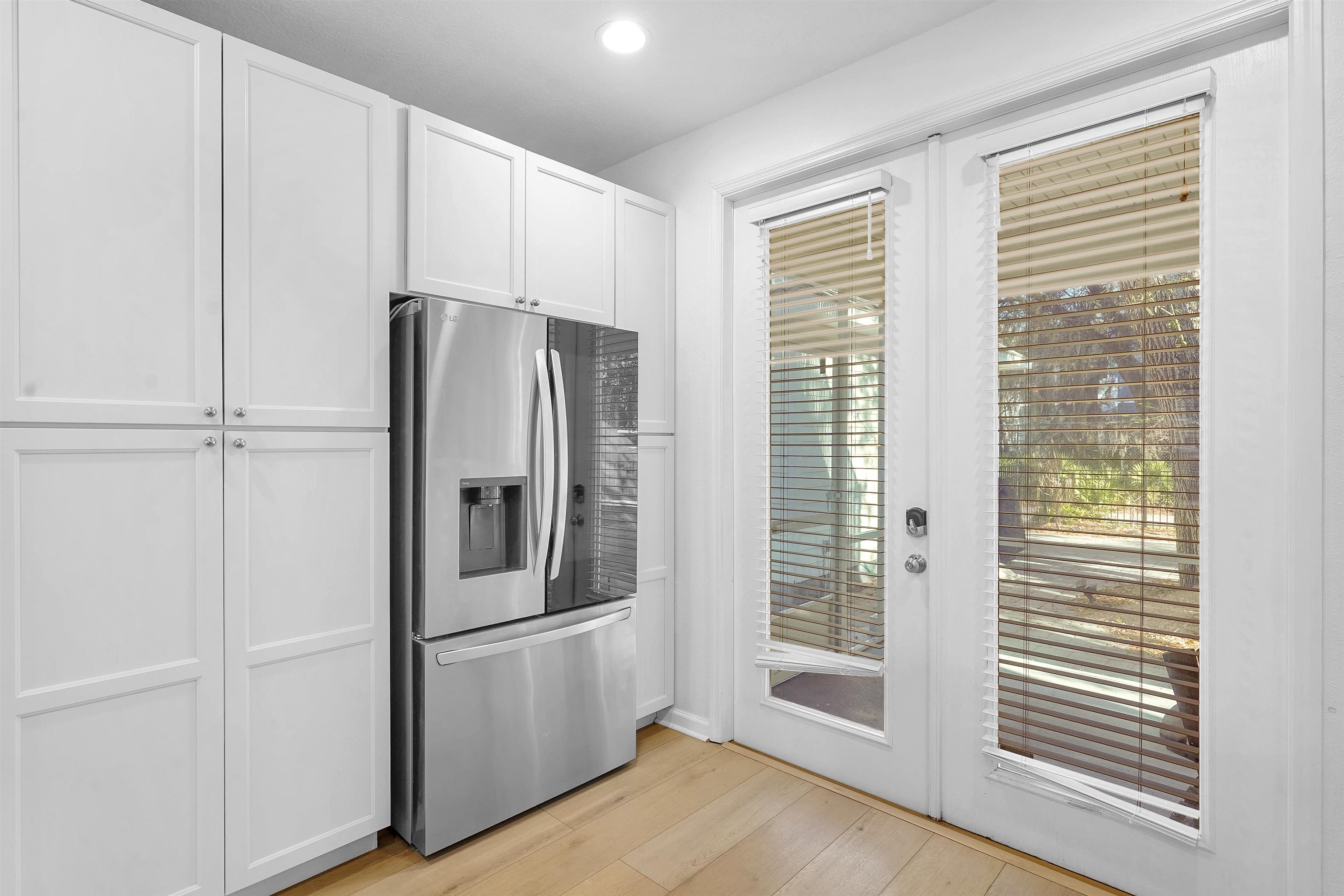 Image 12 of 52 For 996 Saltwater Cir