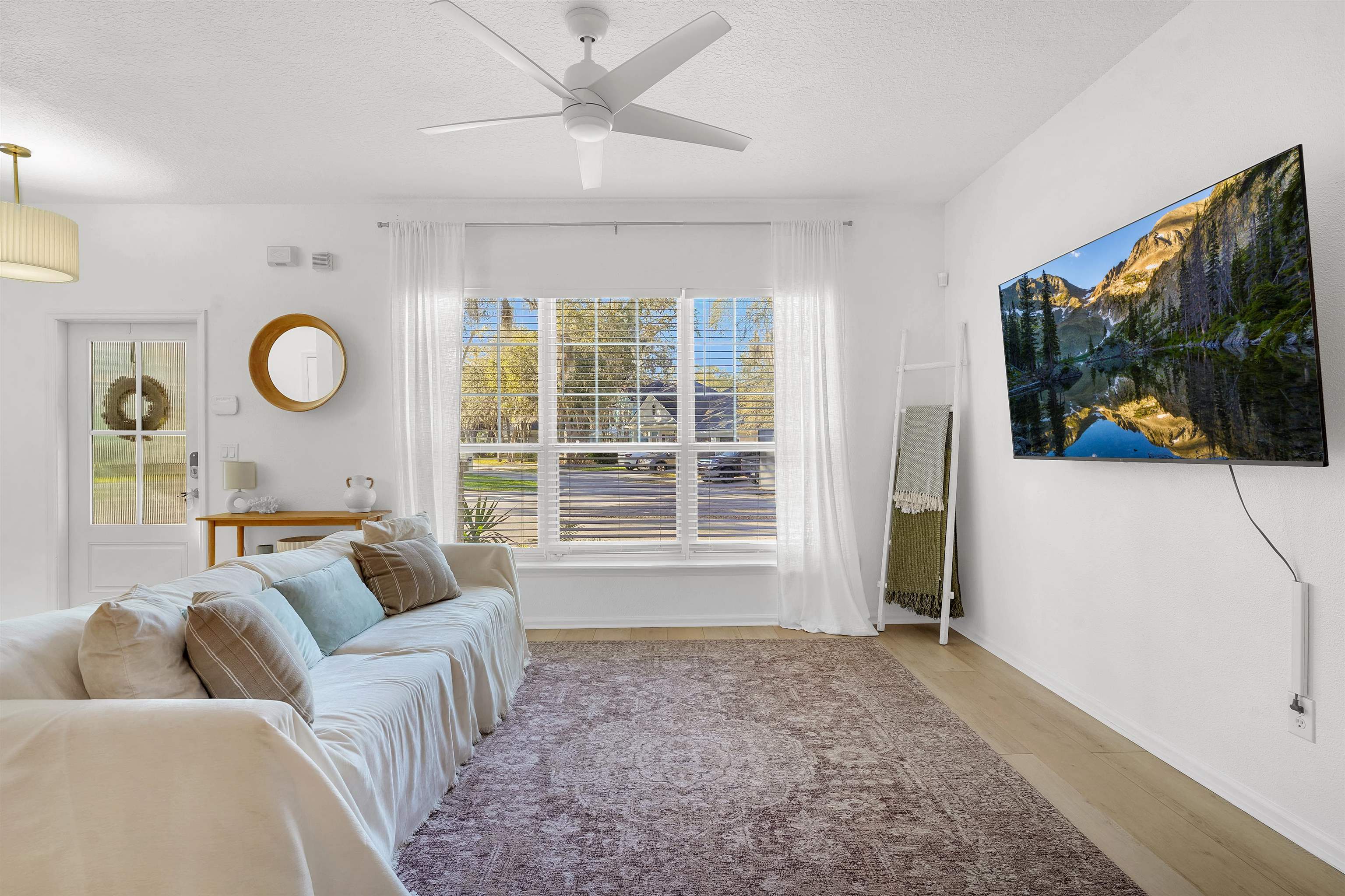 Image 14 of 52 For 996 Saltwater Cir