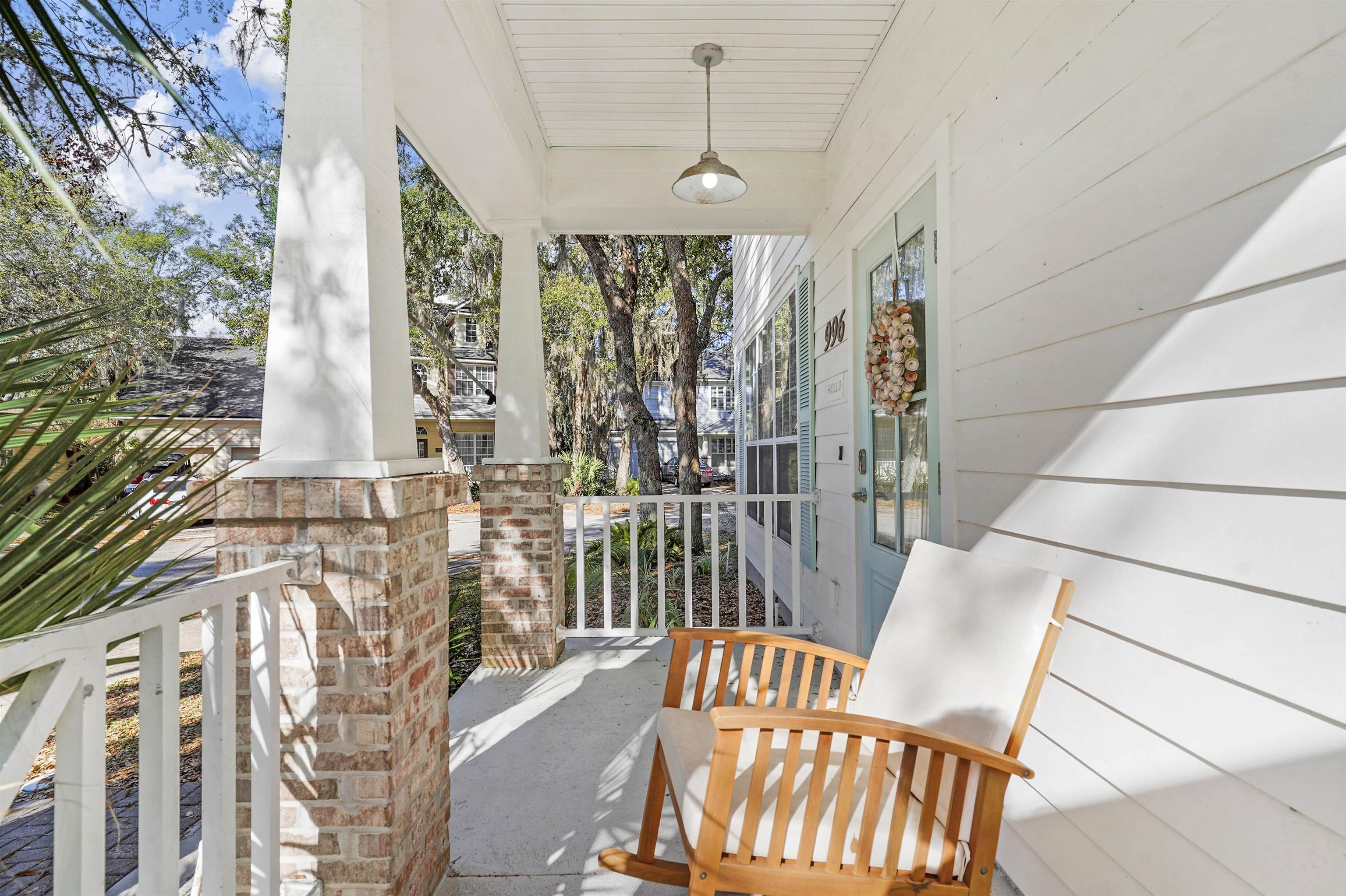 Image 17 of 52 For 996 Saltwater Cir