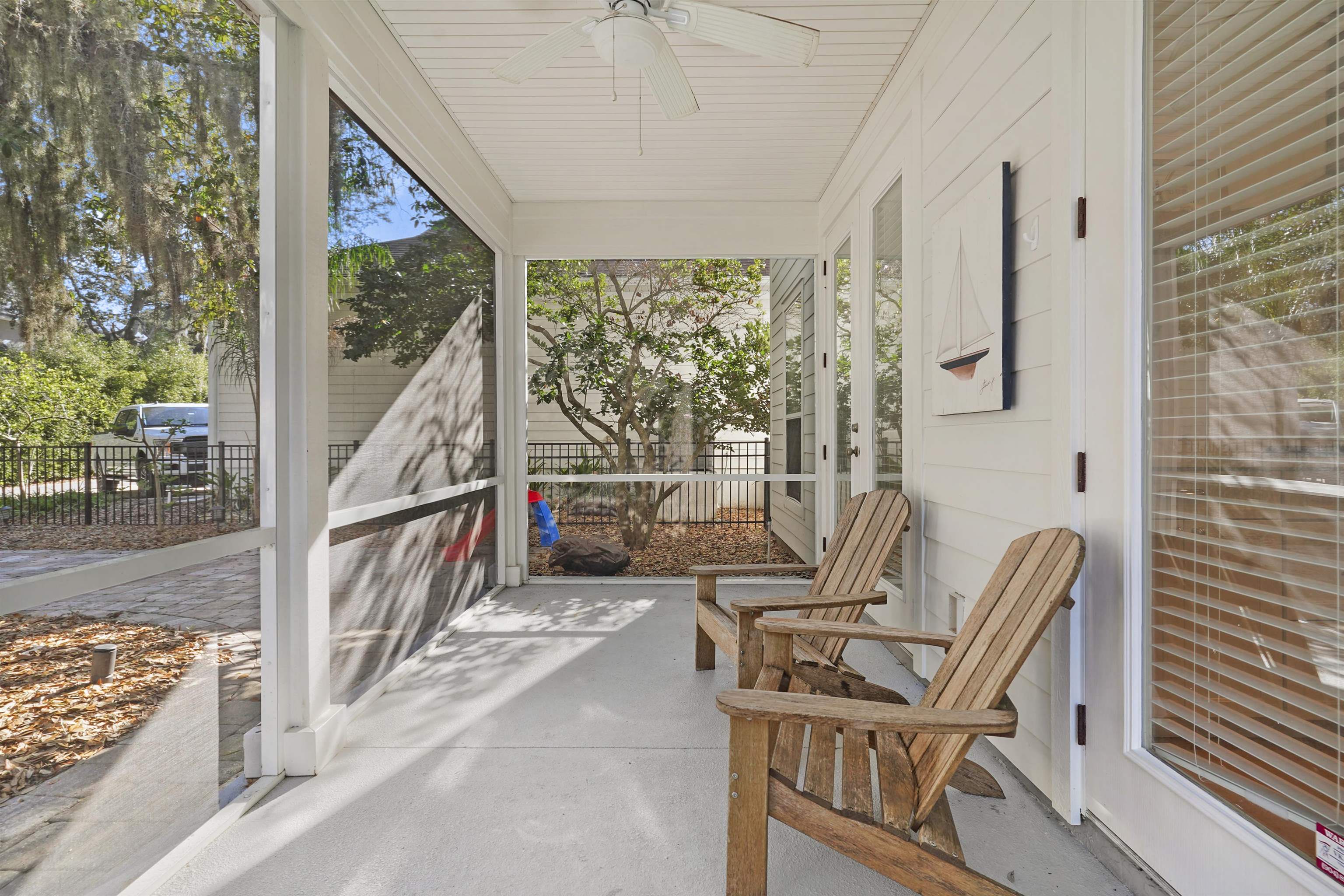 Image 18 of 52 For 996 Saltwater Cir