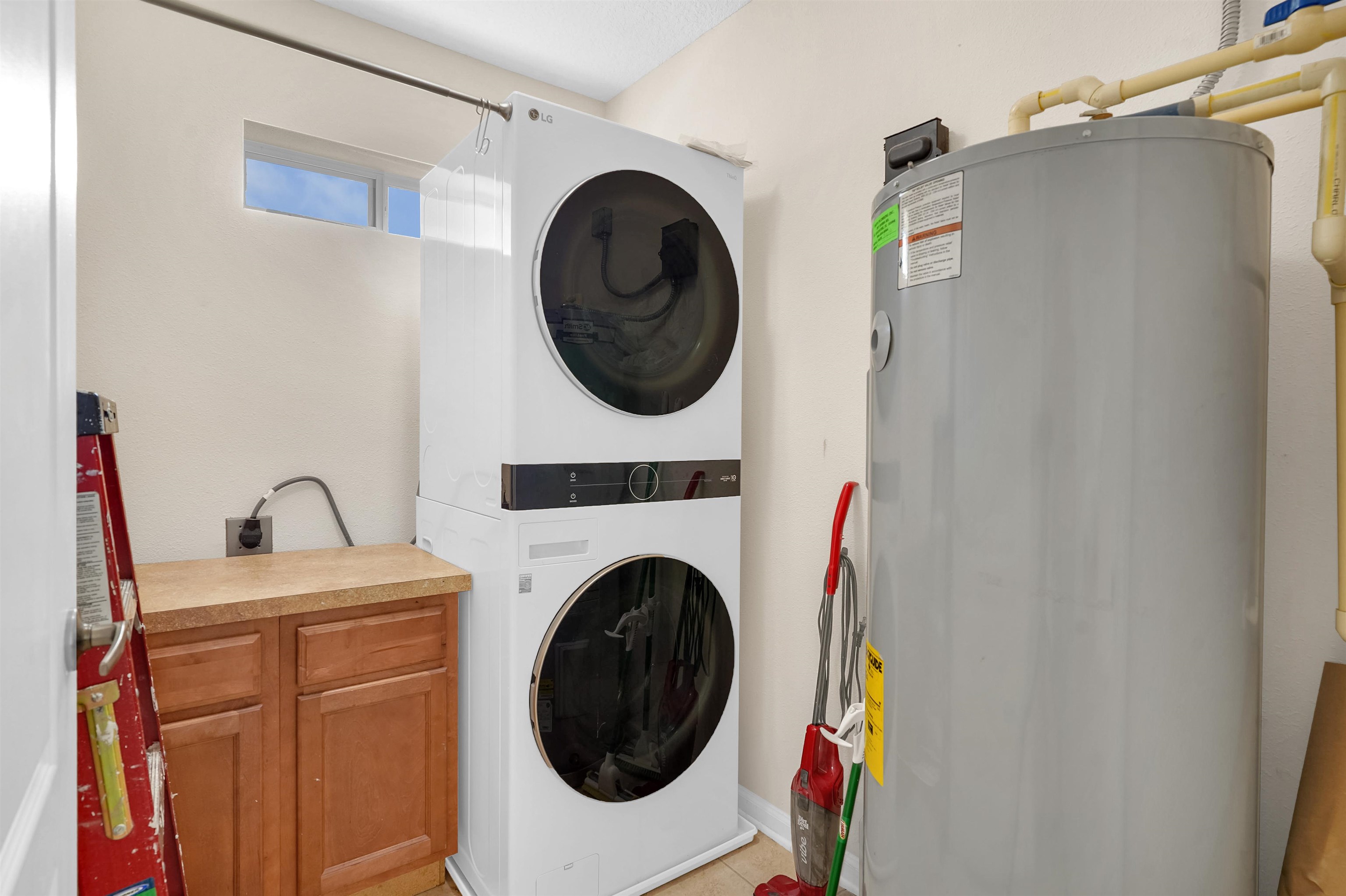 Image 20 of 52 For 996 Saltwater Cir