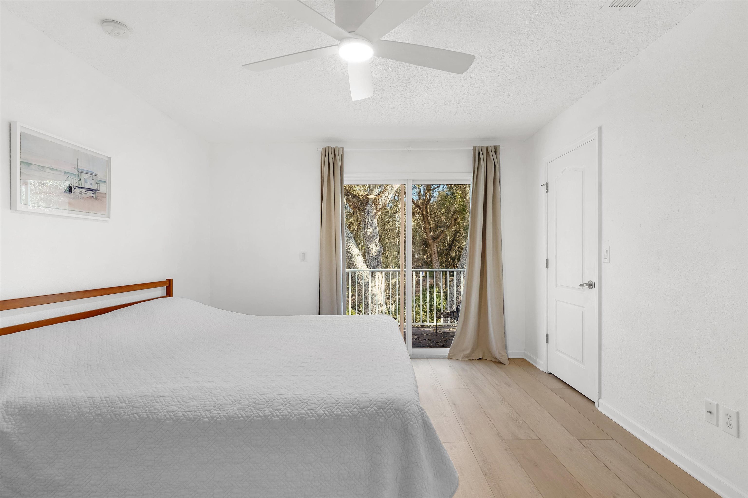 Image 23 of 52 For 996 Saltwater Cir