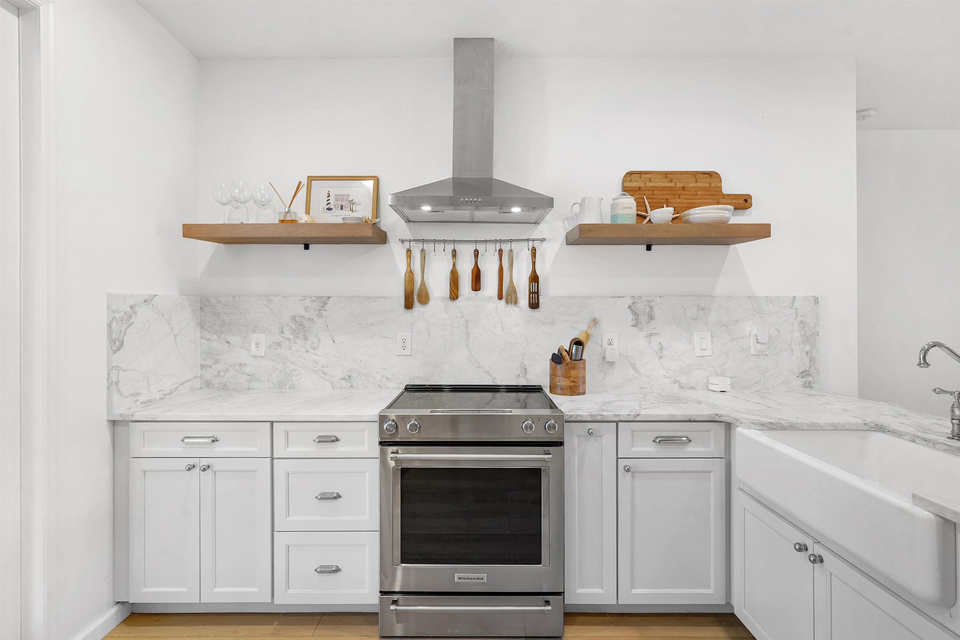 Image 7 of 52 For 996 Saltwater Cir