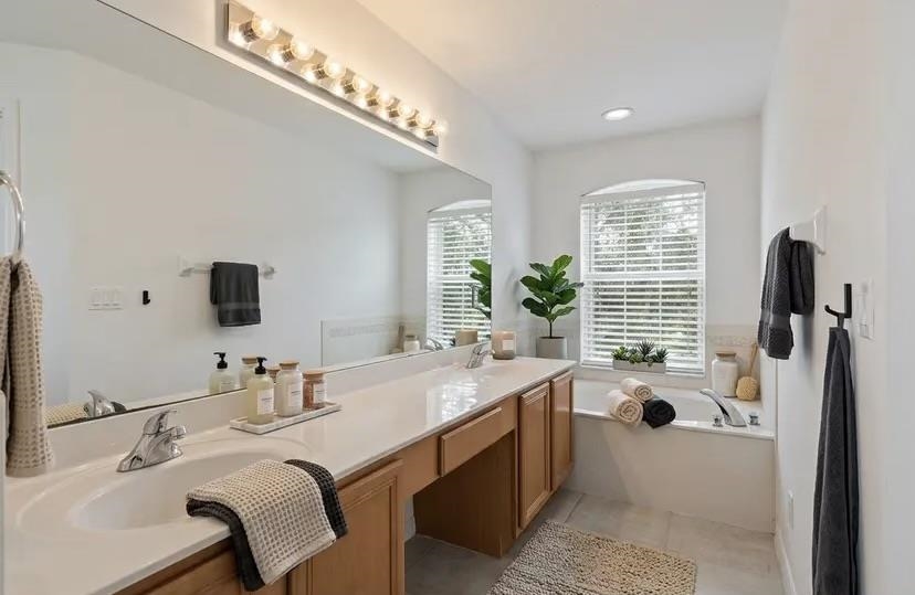 Image 28 of 66 For 1005 Makarios Dr