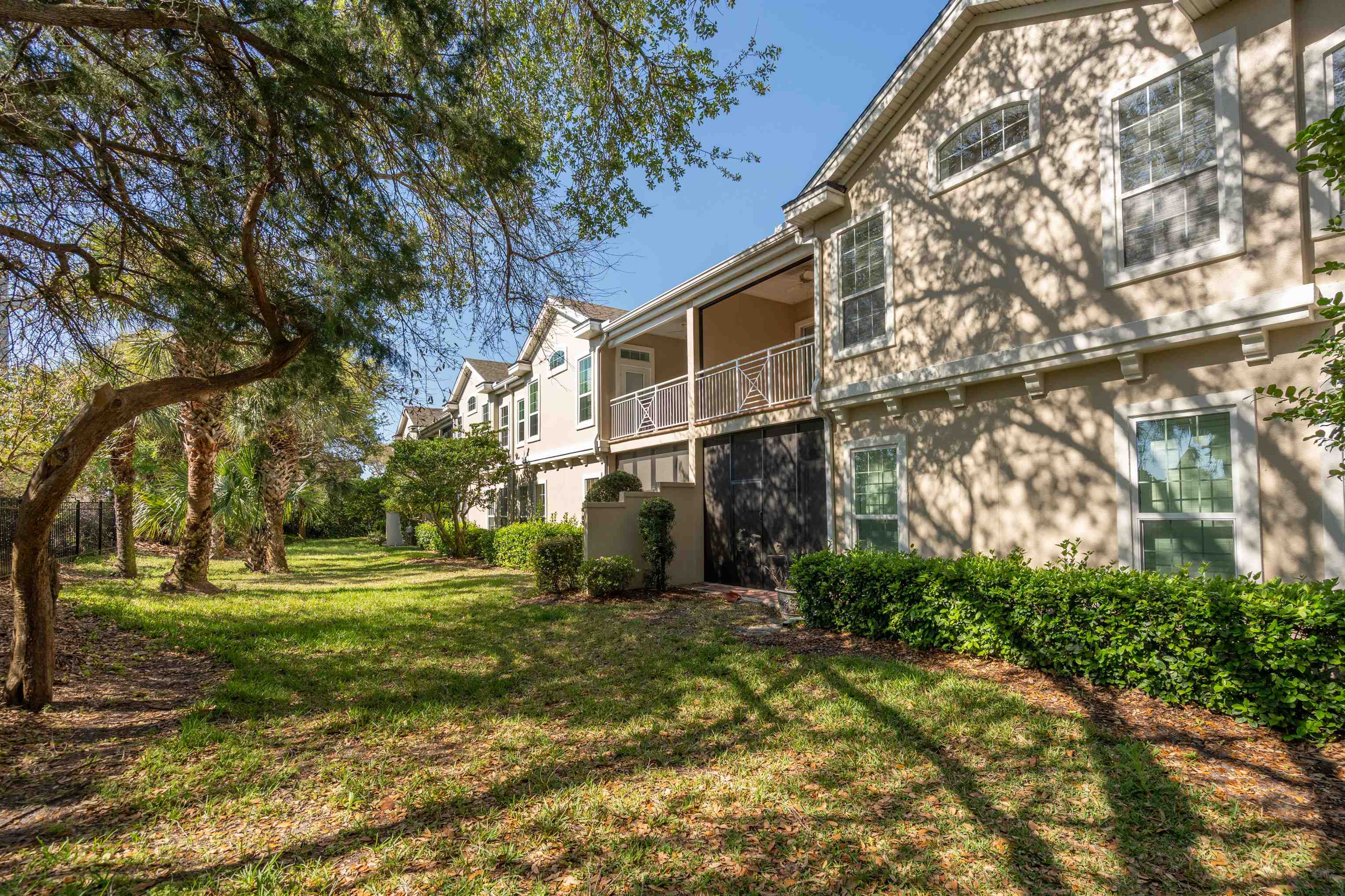 Image 43 of 66 For 1005 Makarios Dr