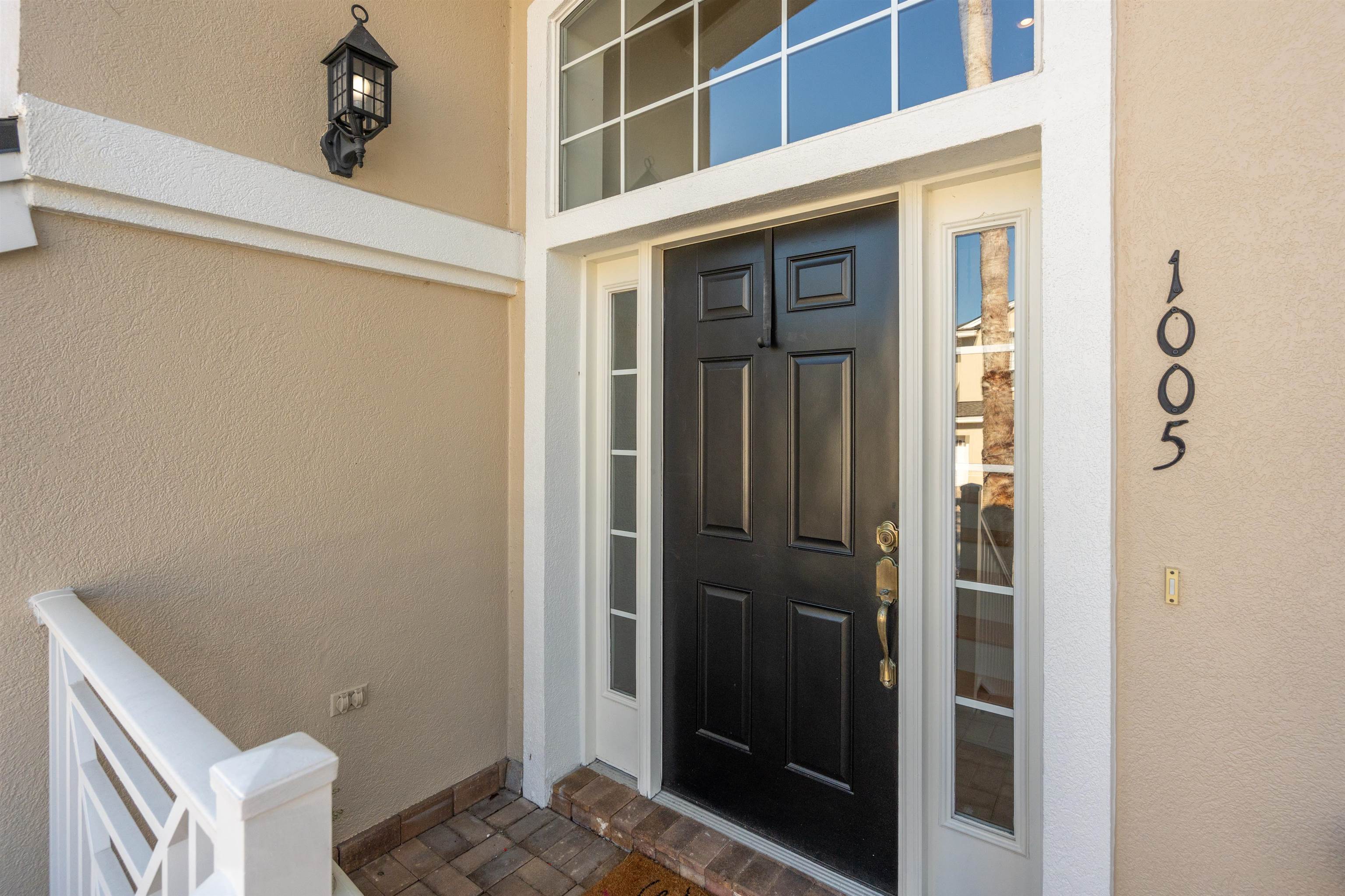 Image 5 of 66 For 1005 Makarios Dr