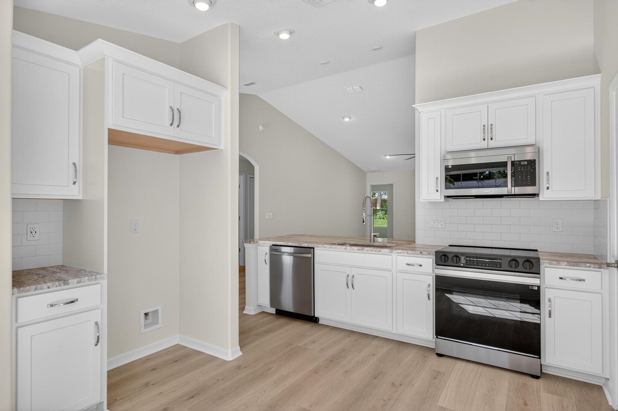 Image 10 of 66 For 6 Pickcane Ln