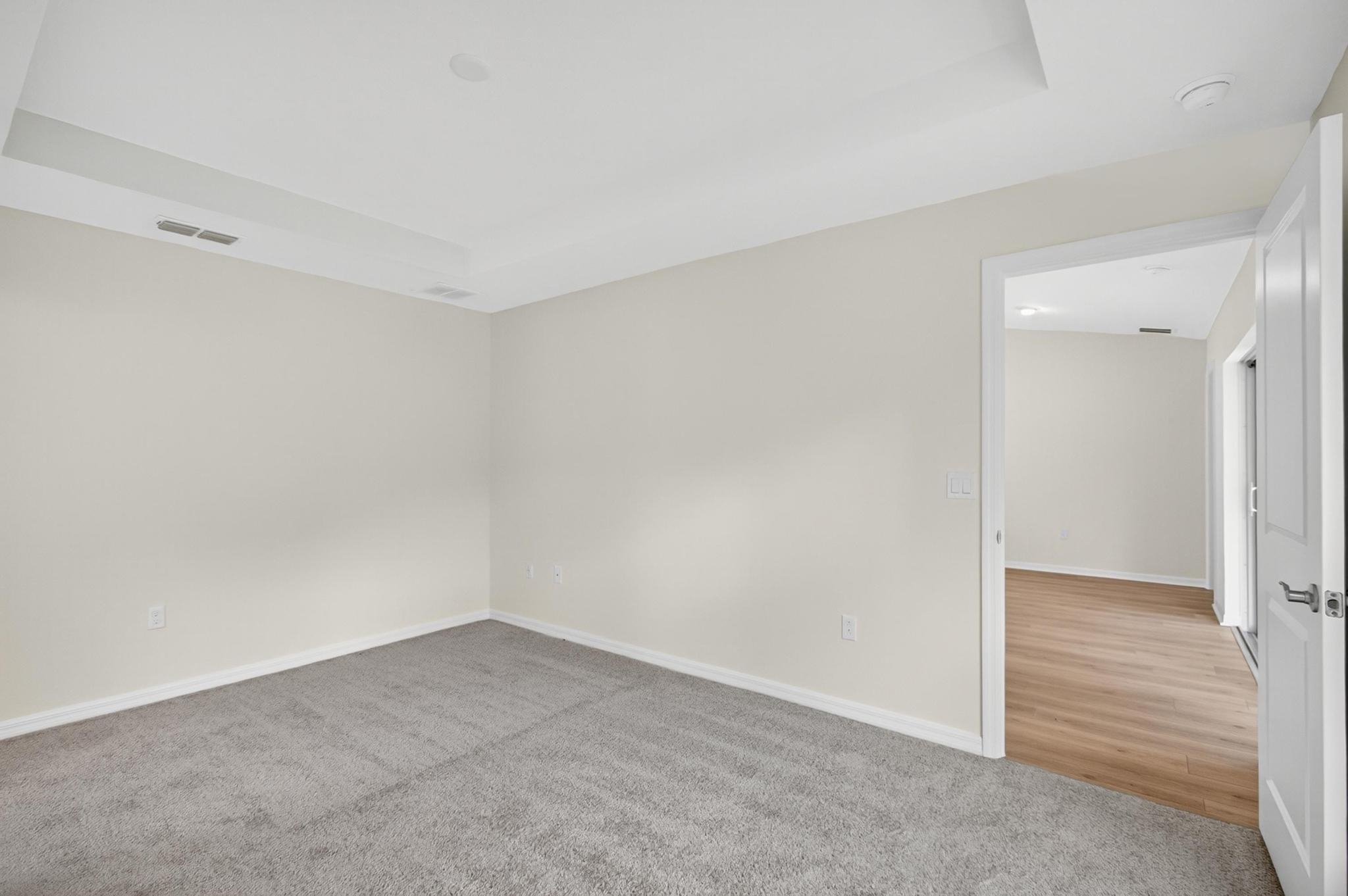 Image 23 of 66 For 6 Pickcane Ln