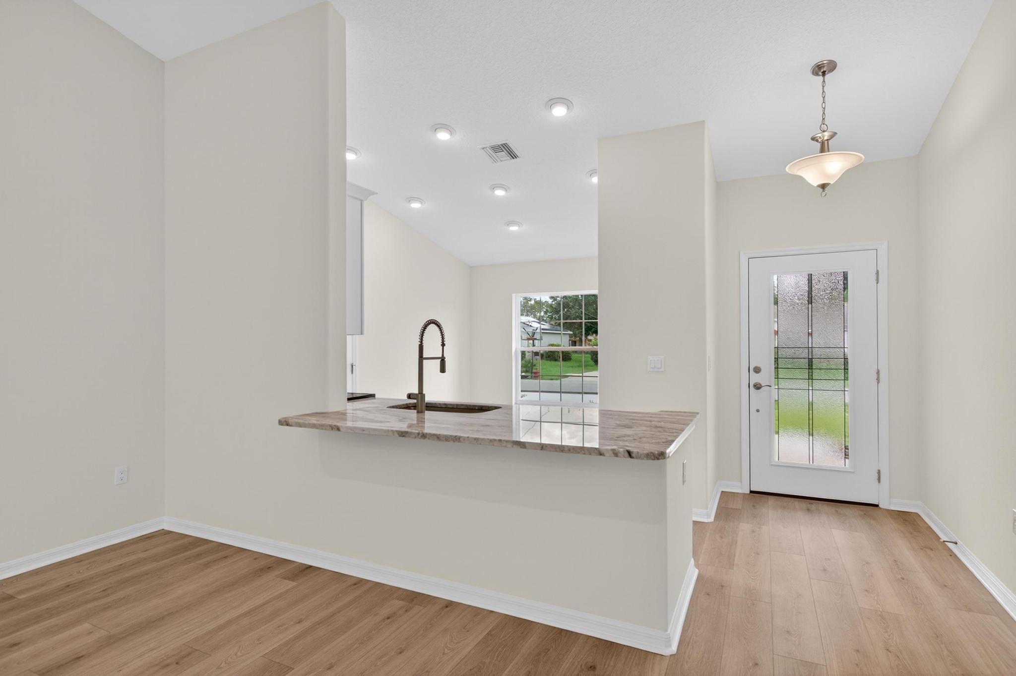 Image 38 of 66 For 6 Pickcane Ln