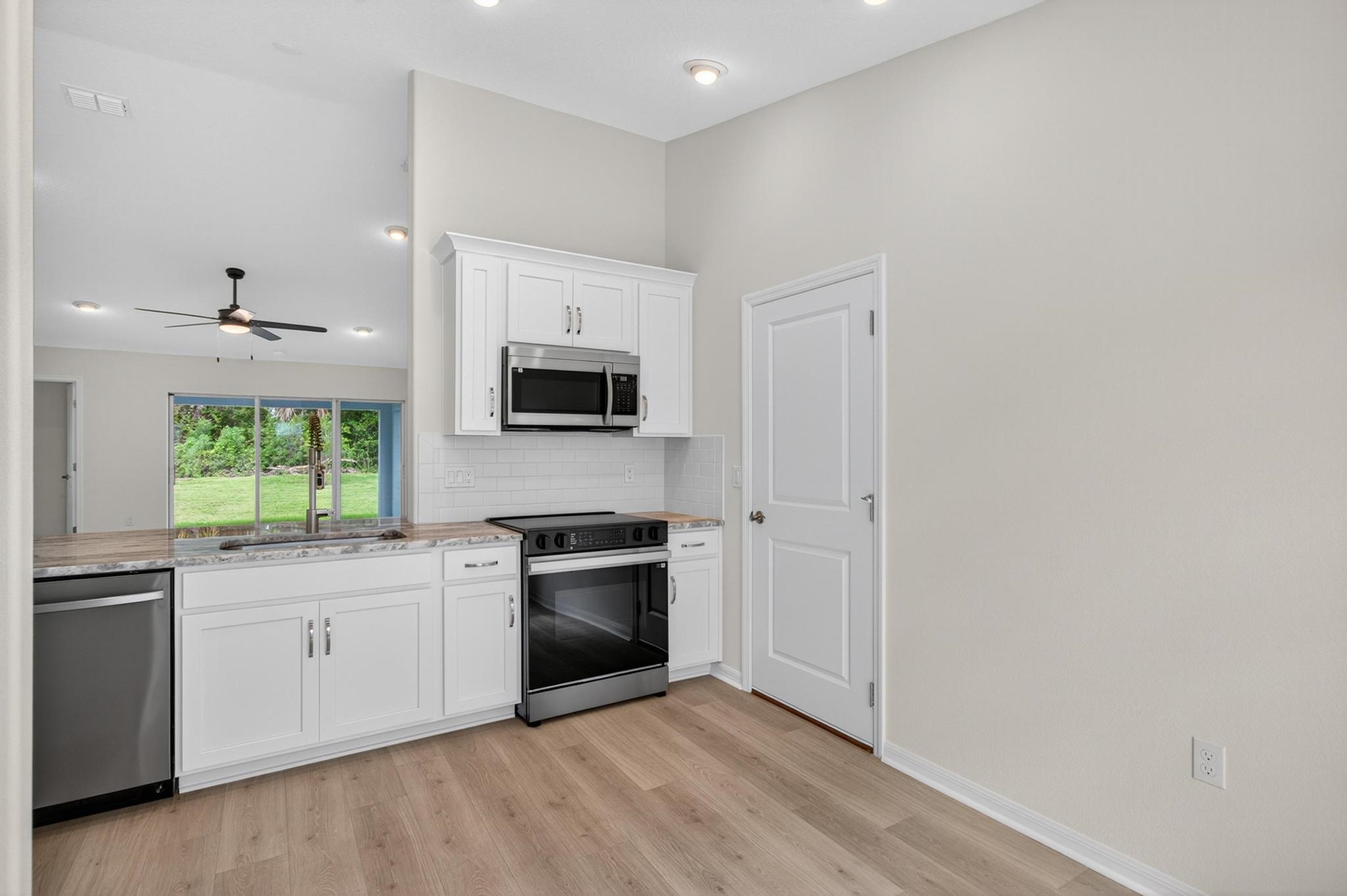 Image 42 of 66 For 6 Pickcane Ln