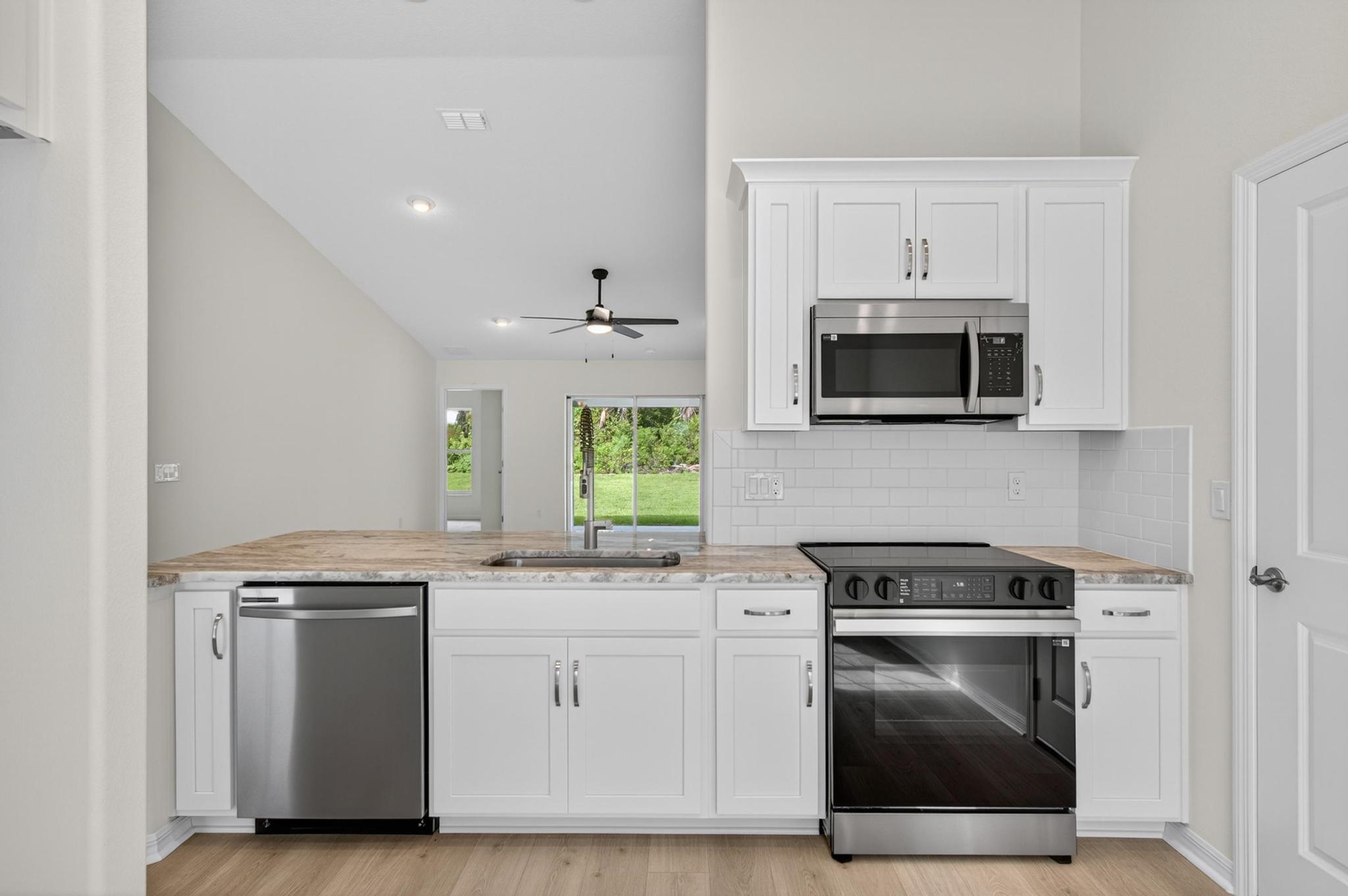 Image 43 of 66 For 6 Pickcane Ln