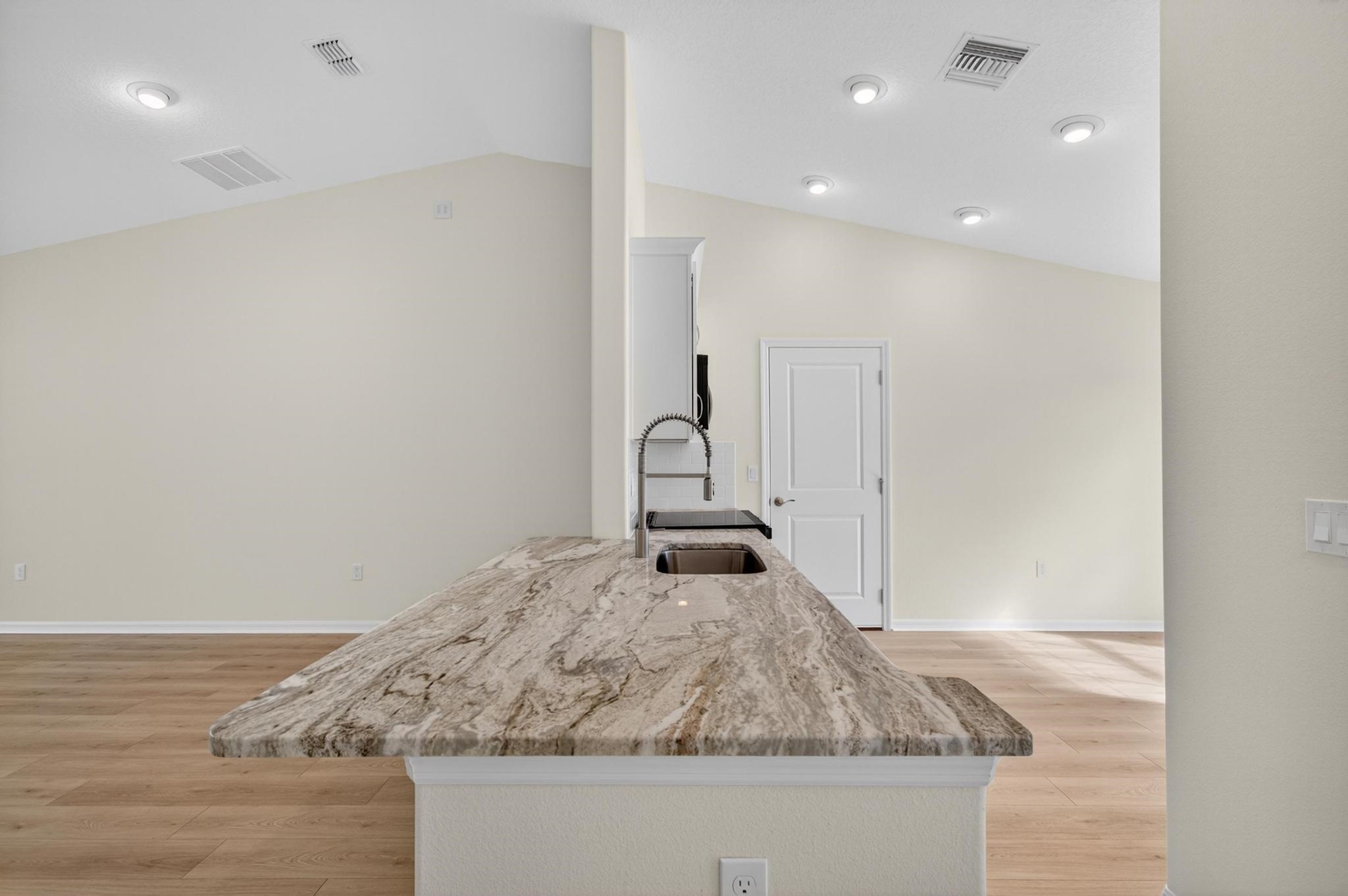 Image 9 of 66 For 6 Pickcane Ln