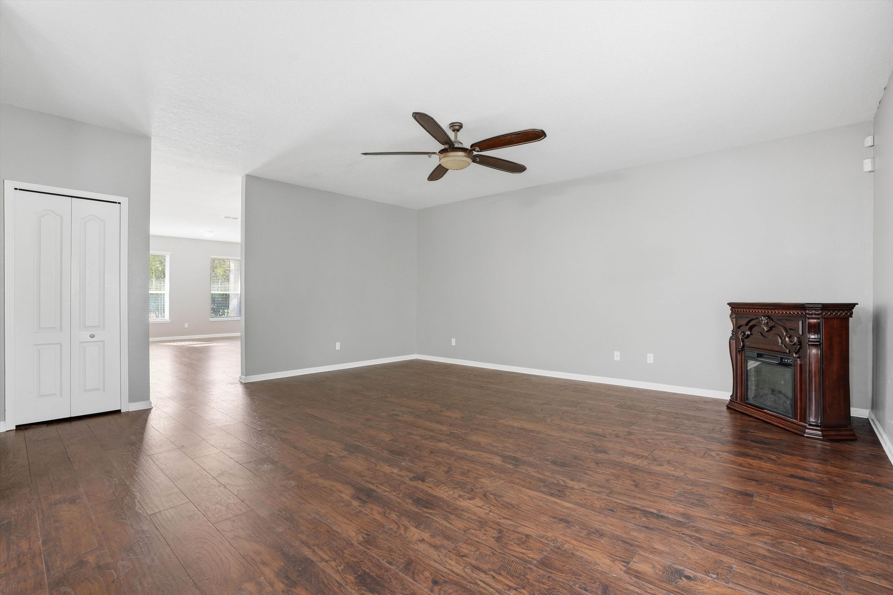 Image 12 of 39 For 5363 Cypress Links Blvd