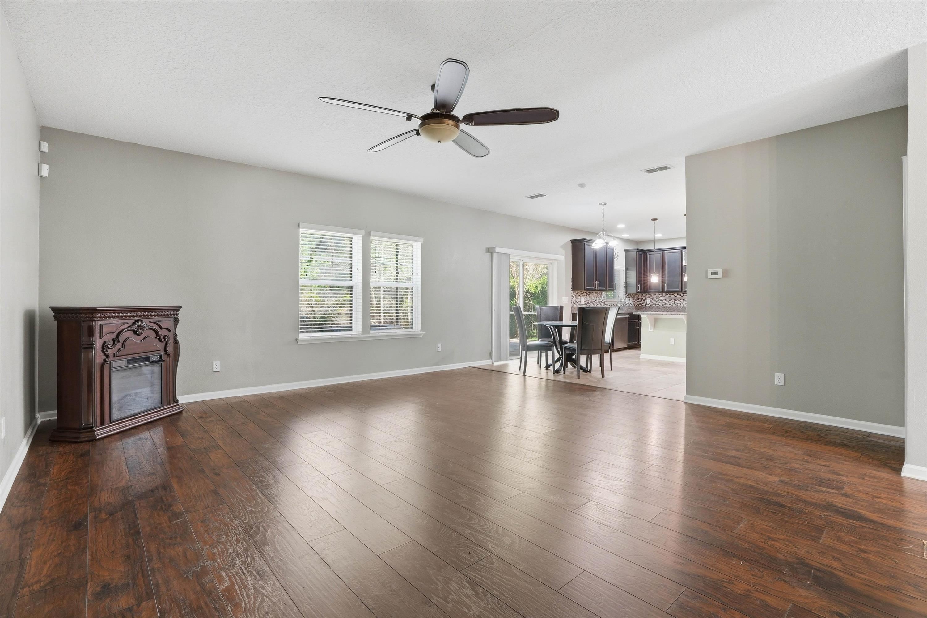 Image 13 of 39 For 5363 Cypress Links Blvd